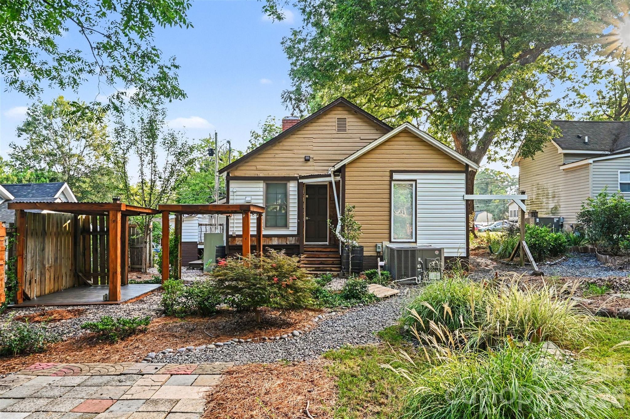 237 Simpson Drive NE — Concord