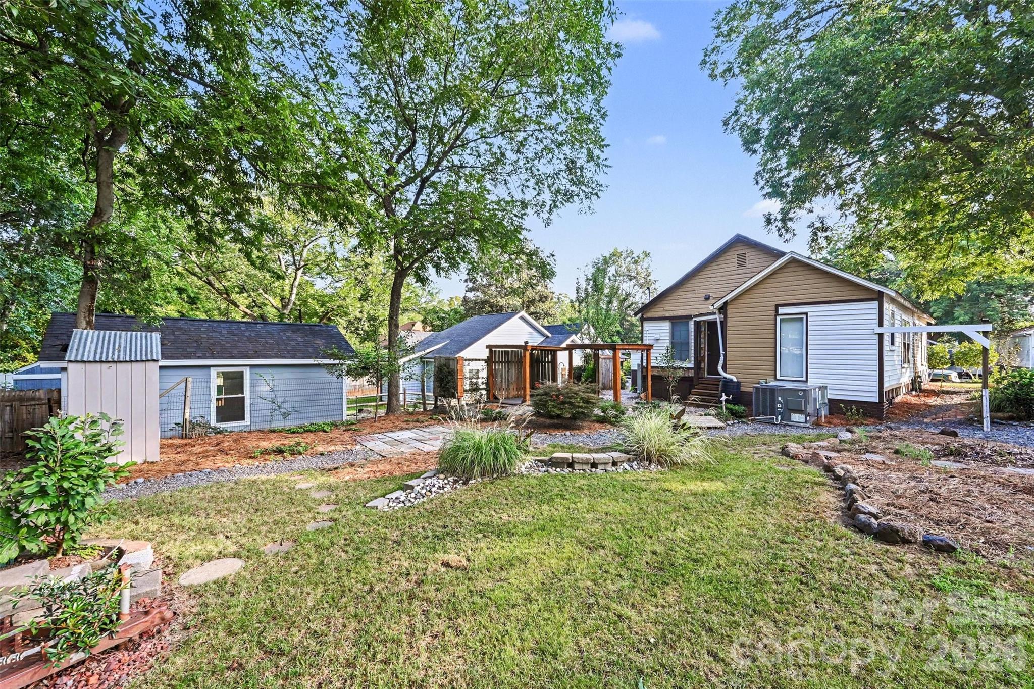 237 Simpson Drive NE — Concord