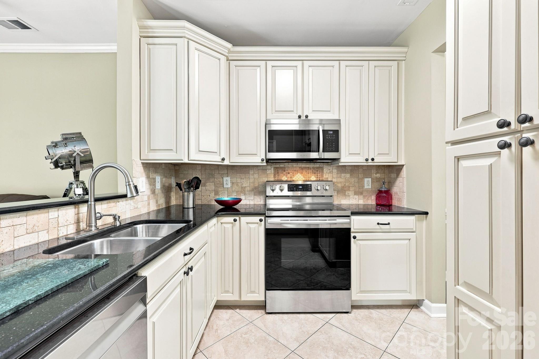 8124 Village Harbor Drive — Cornelius