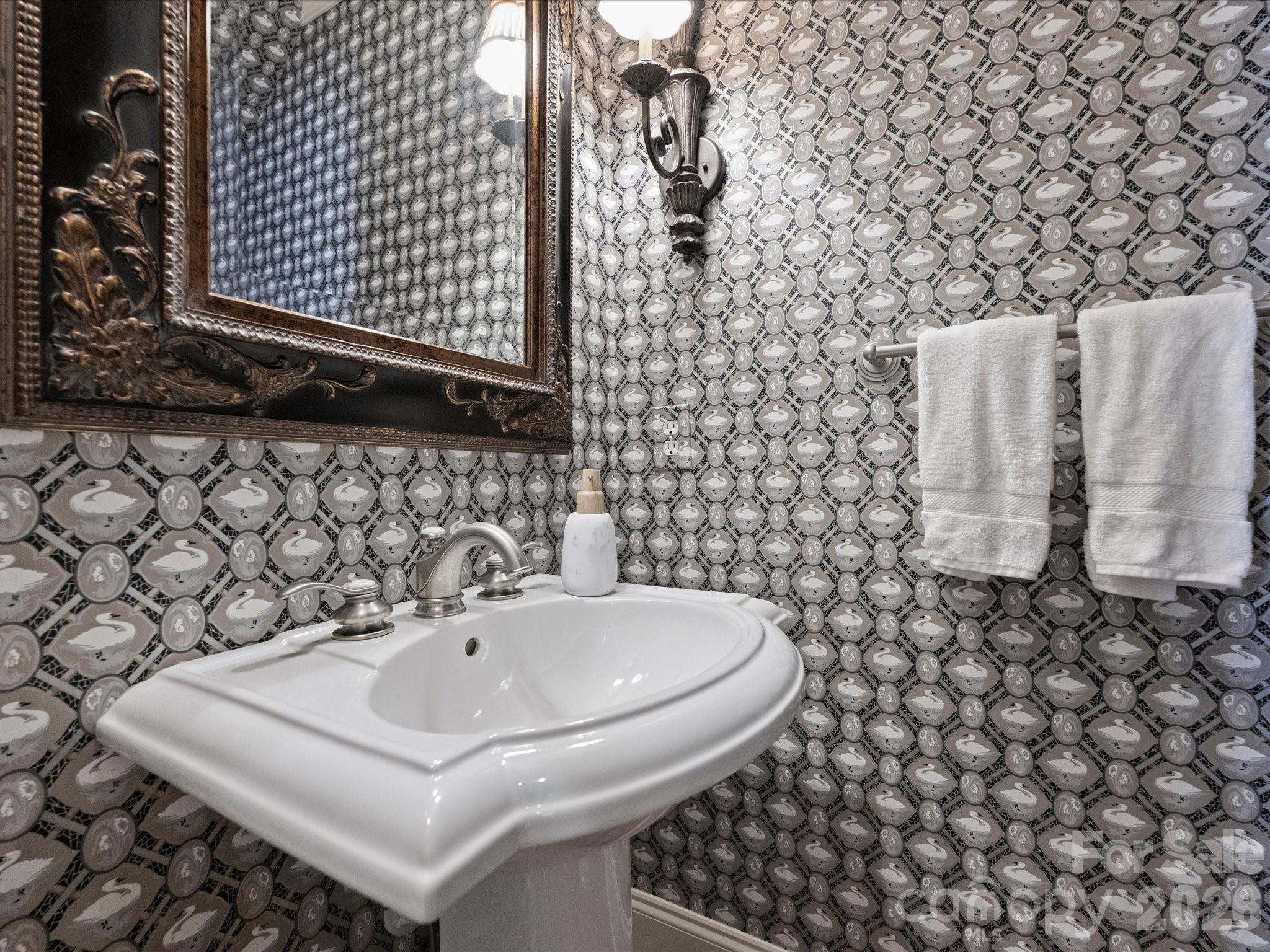 8843 Heydon Hall Circle — Charlotte