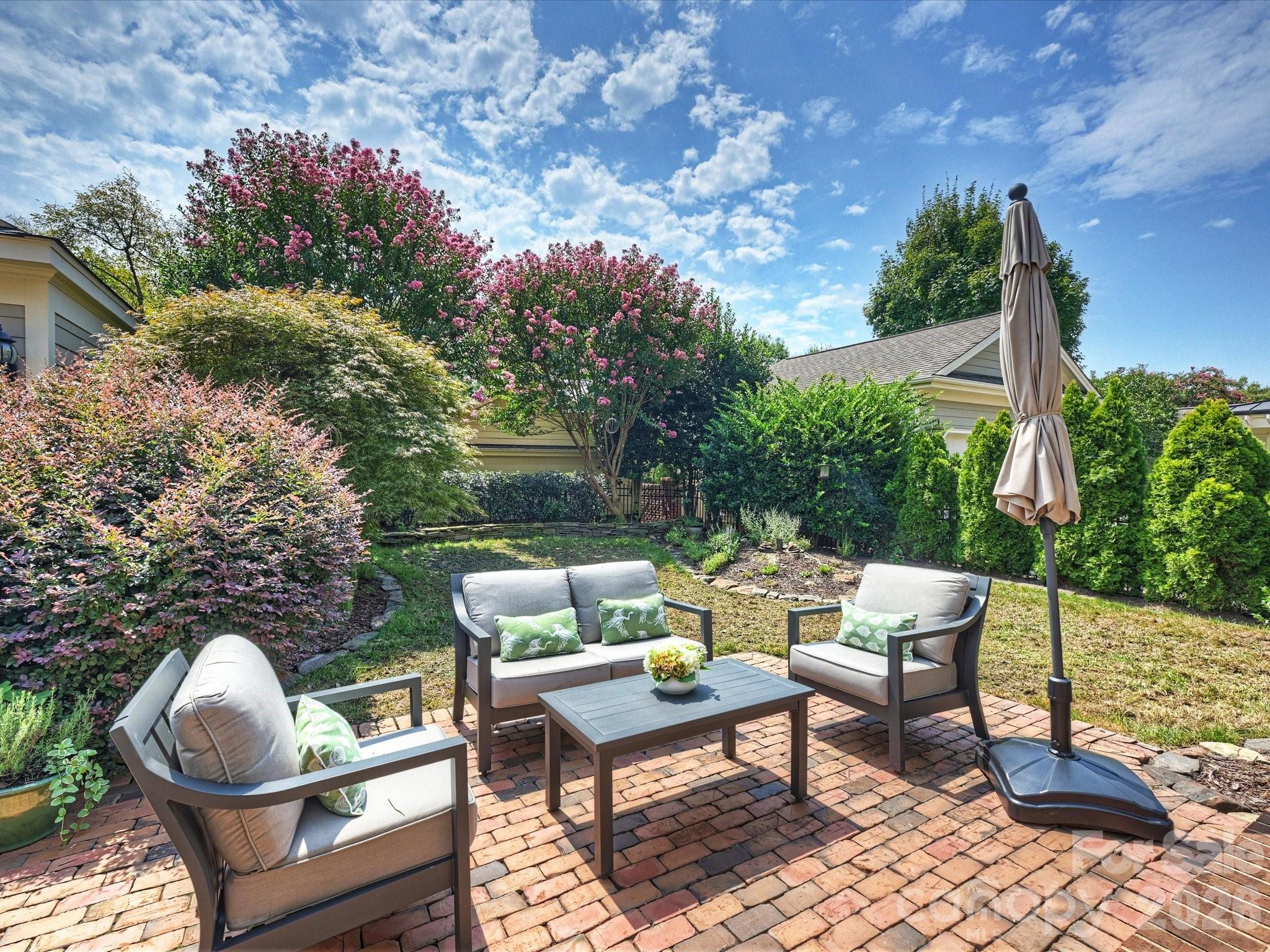 8843 Heydon Hall Circle — Charlotte