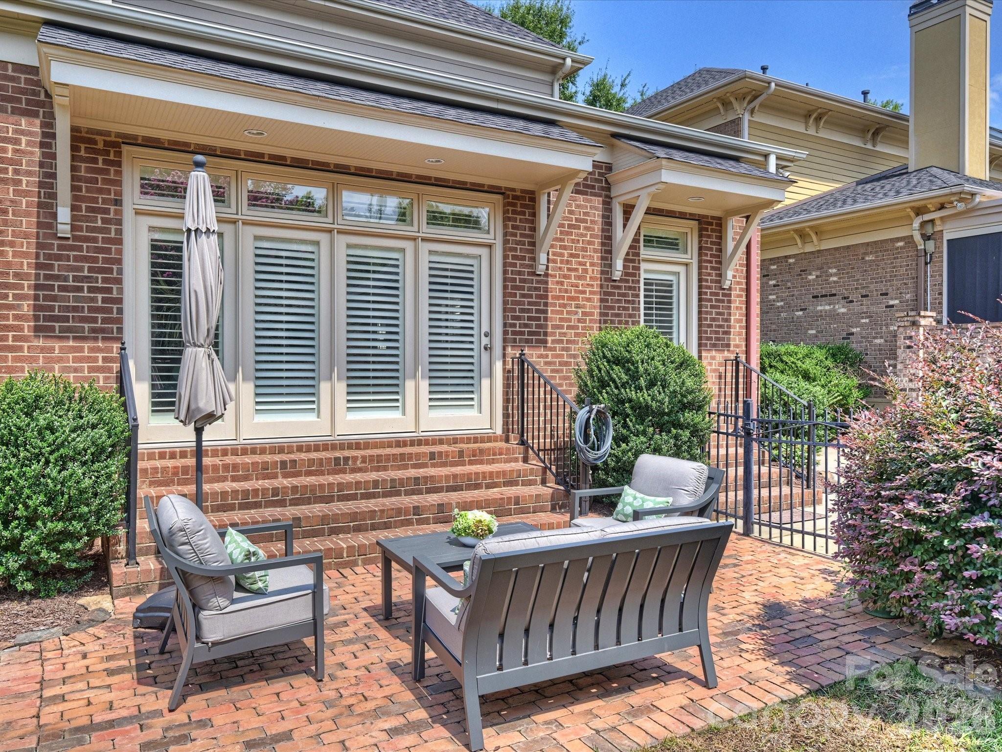 8843 Heydon Hall Circle — Charlotte