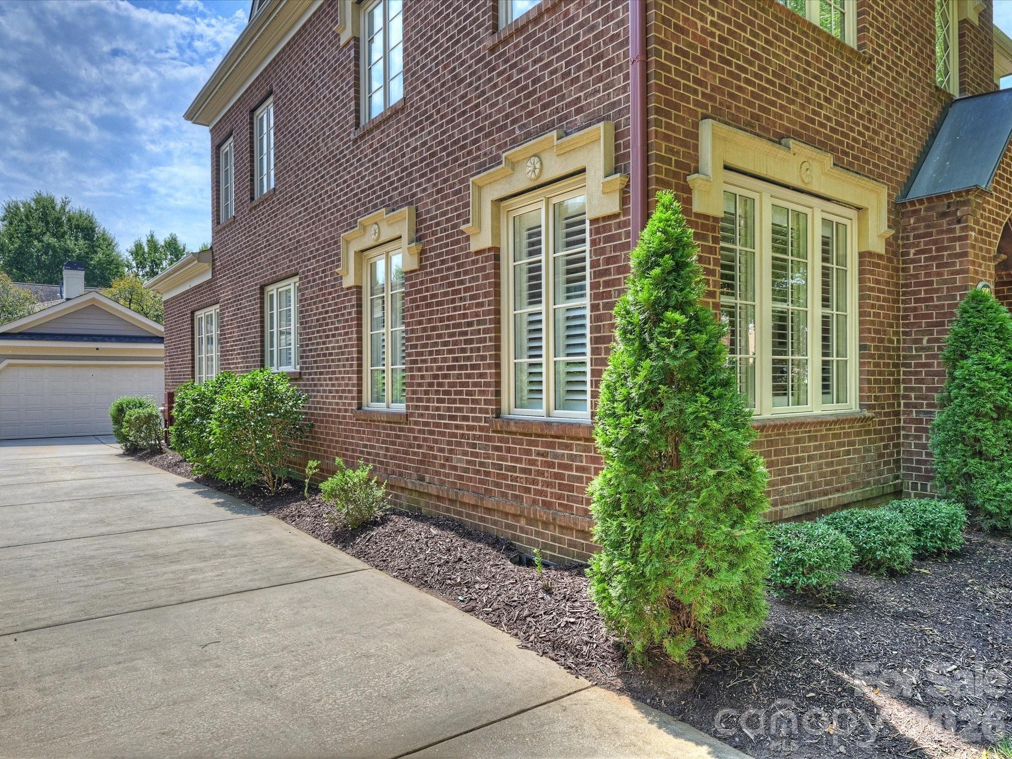 8843 Heydon Hall Circle — Charlotte