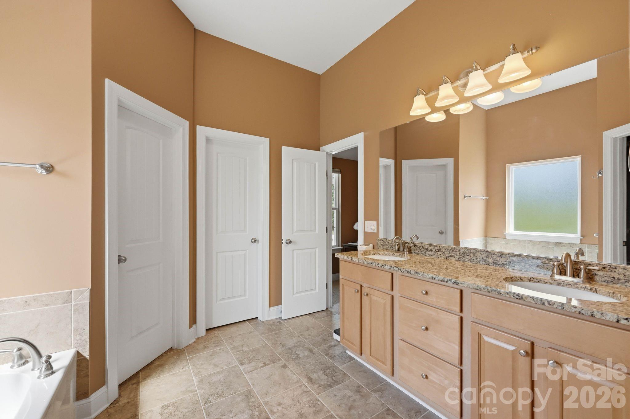 107 E Vista View Place — Mooresville
