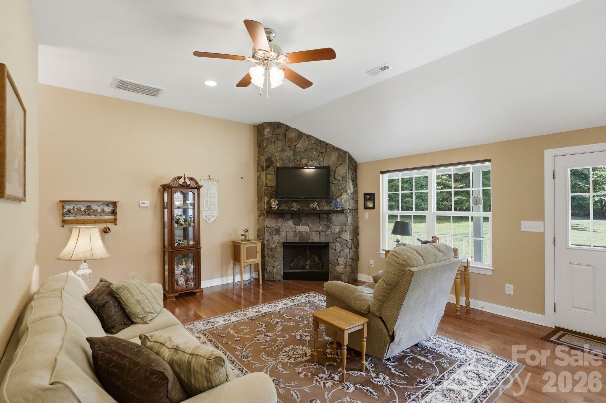 107 E Vista View Place — Mooresville