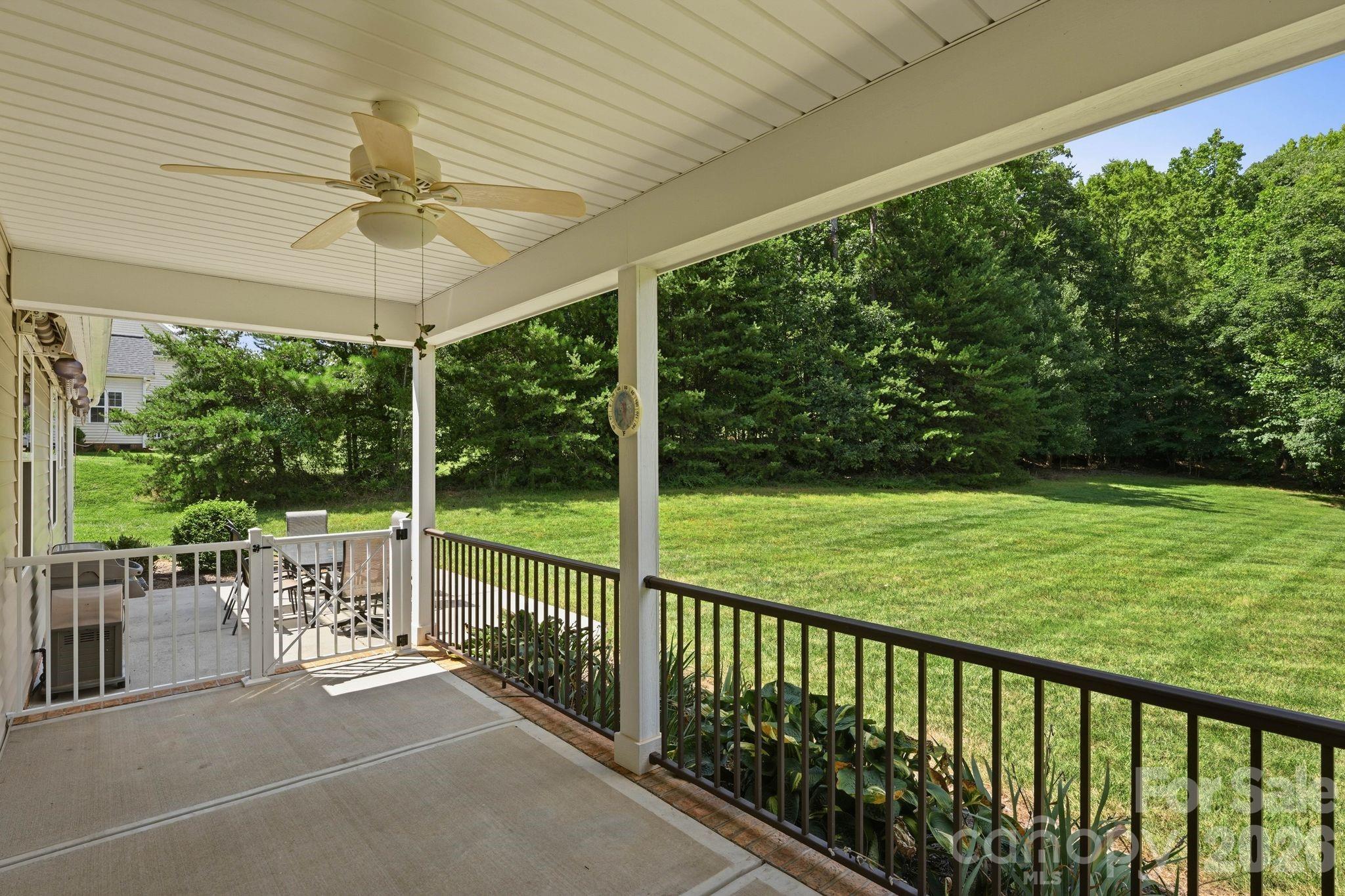 107 E Vista View Place — Mooresville