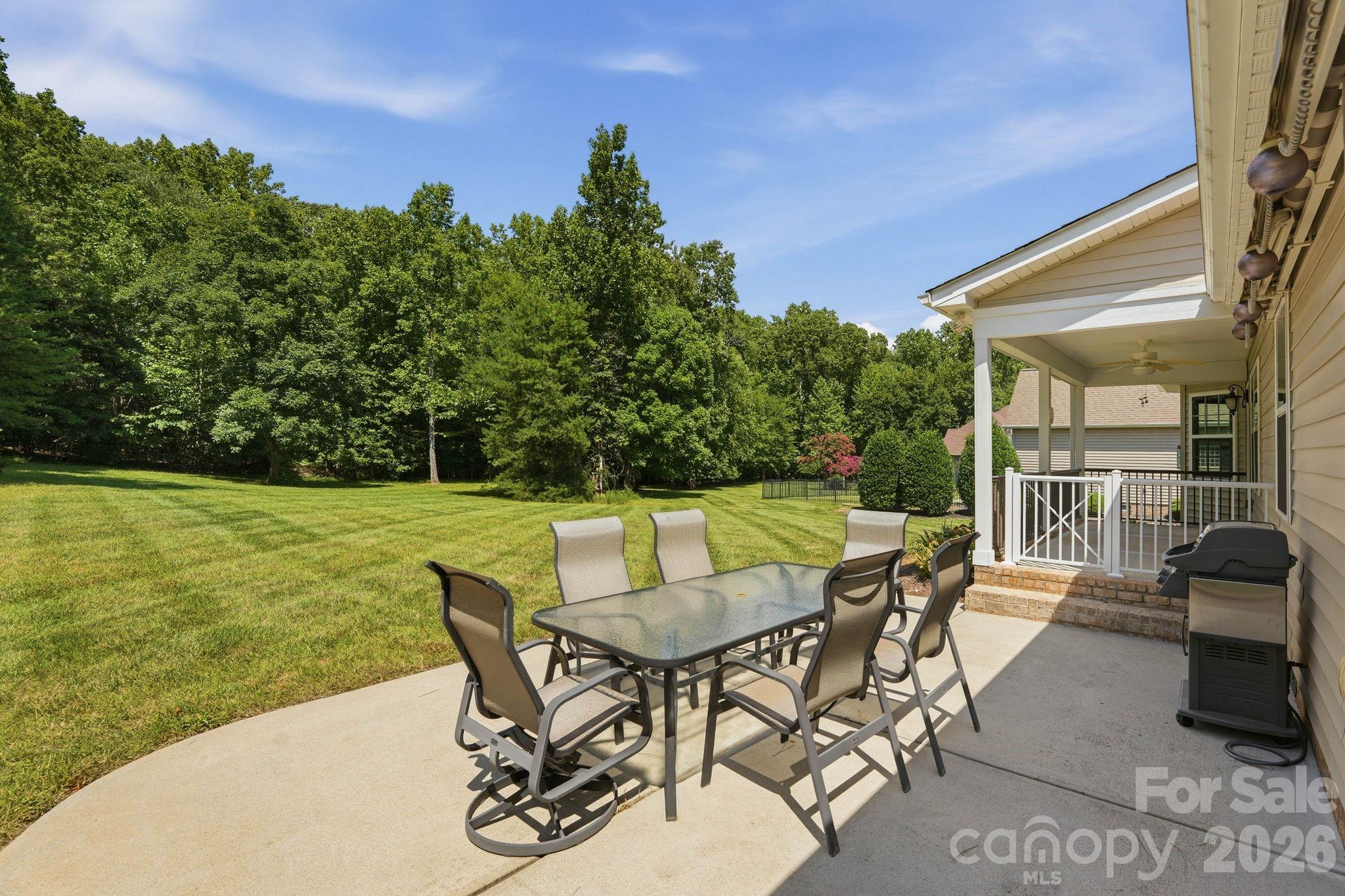 107 E Vista View Place — Mooresville