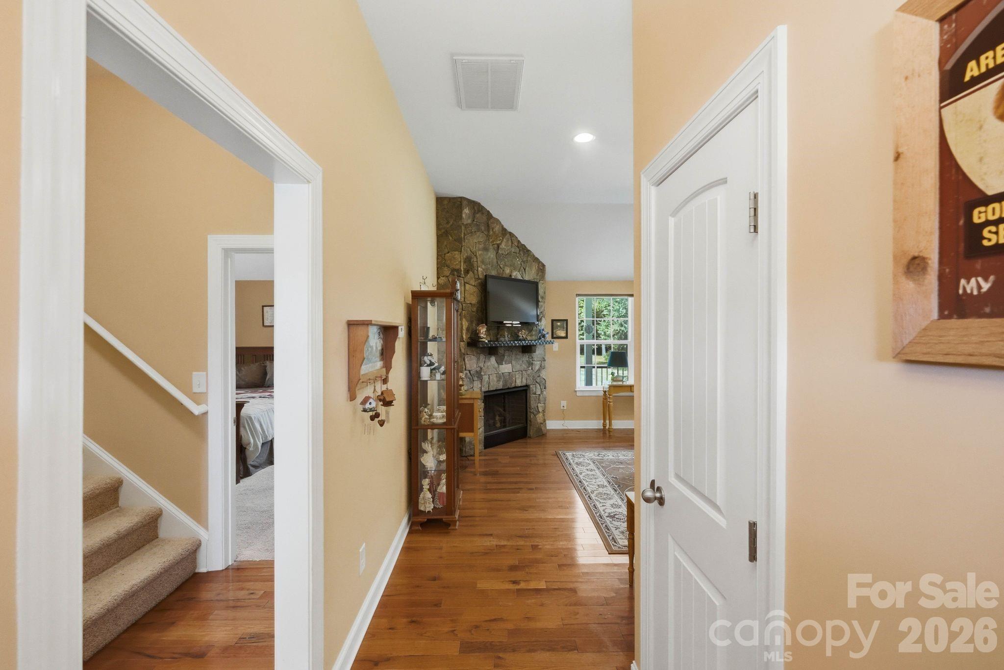 107 E Vista View Place — Mooresville