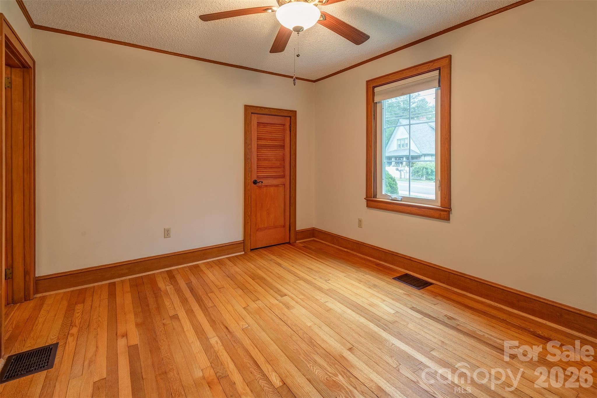 103 S Main Street — Weaverville