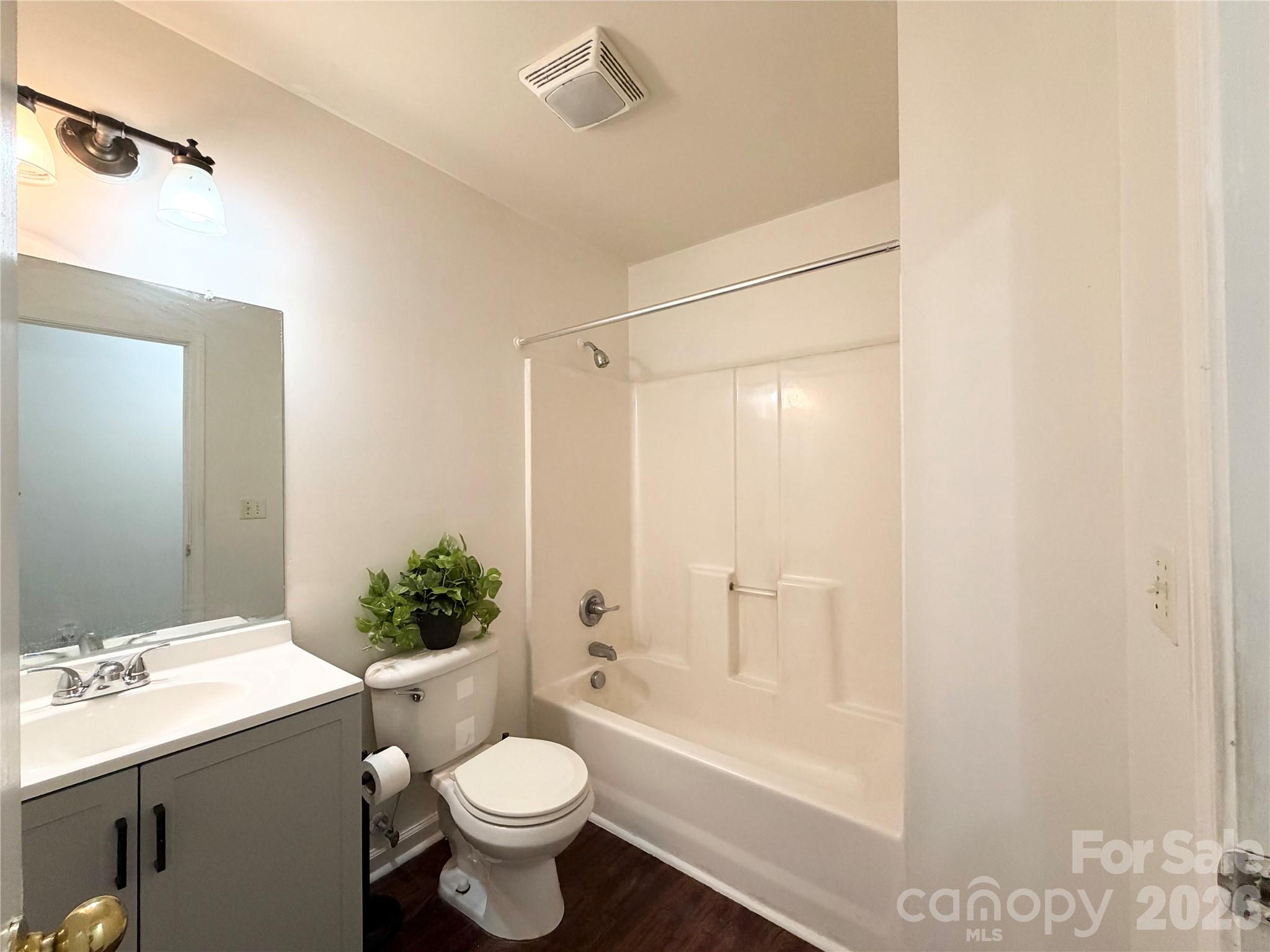 2107 Custer Street — Charlotte
