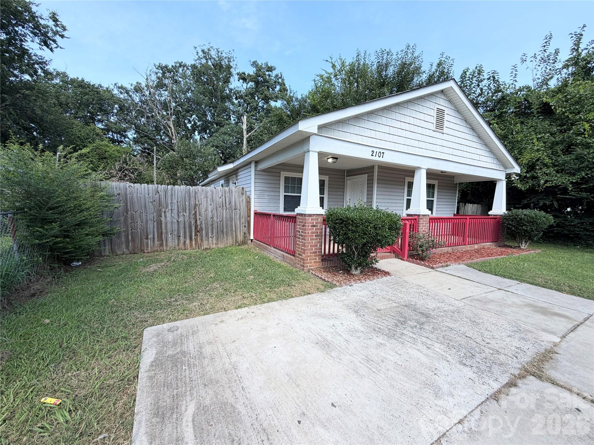 2107 Custer Street — Charlotte