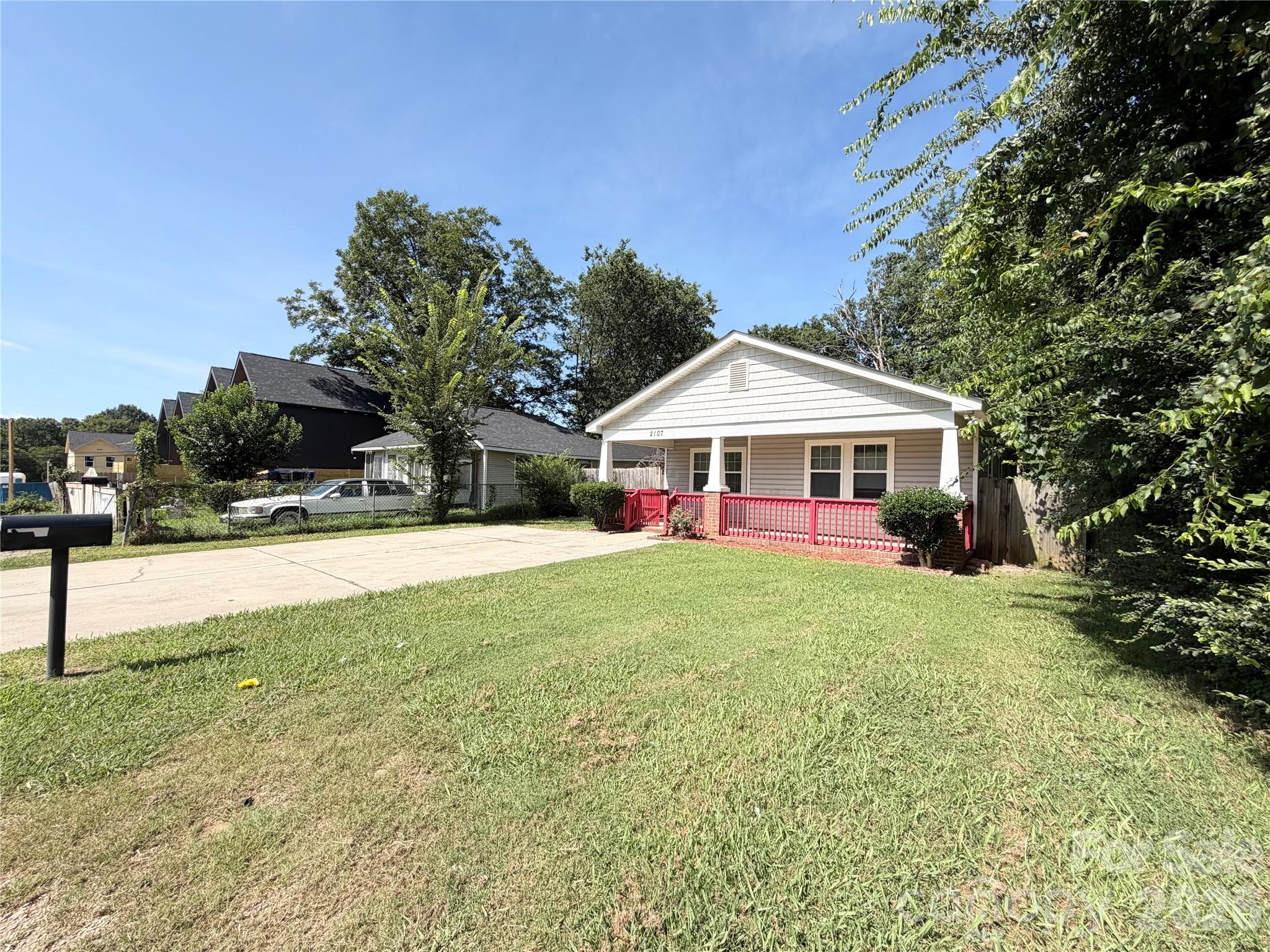 2107 Custer Street — Charlotte