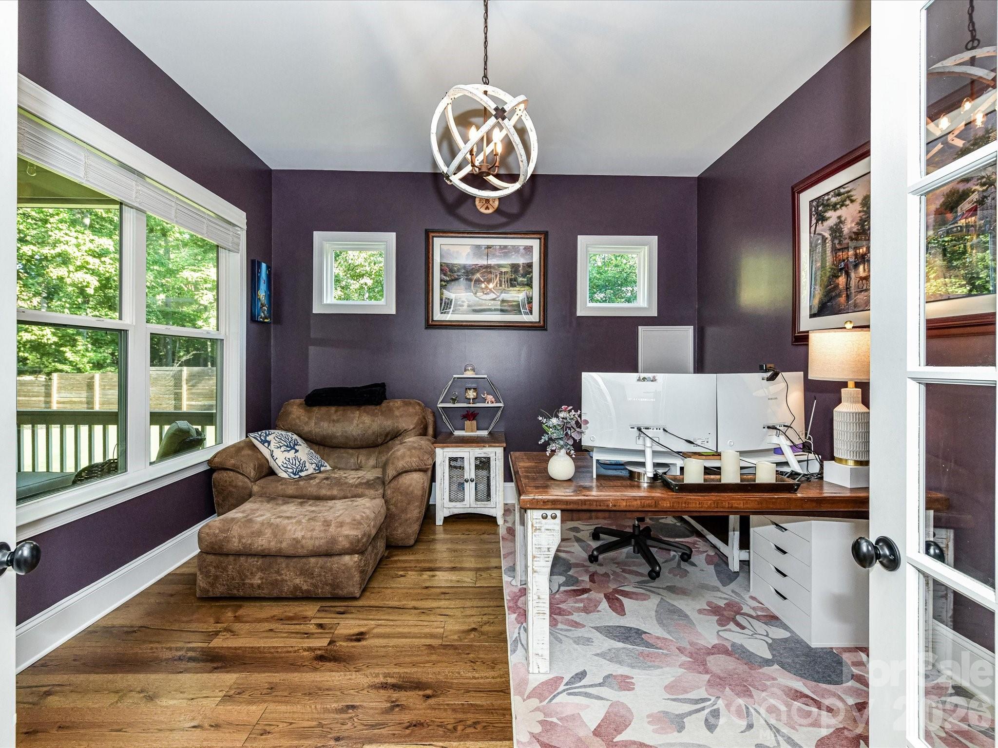 555 Shepherd Lane — Clover