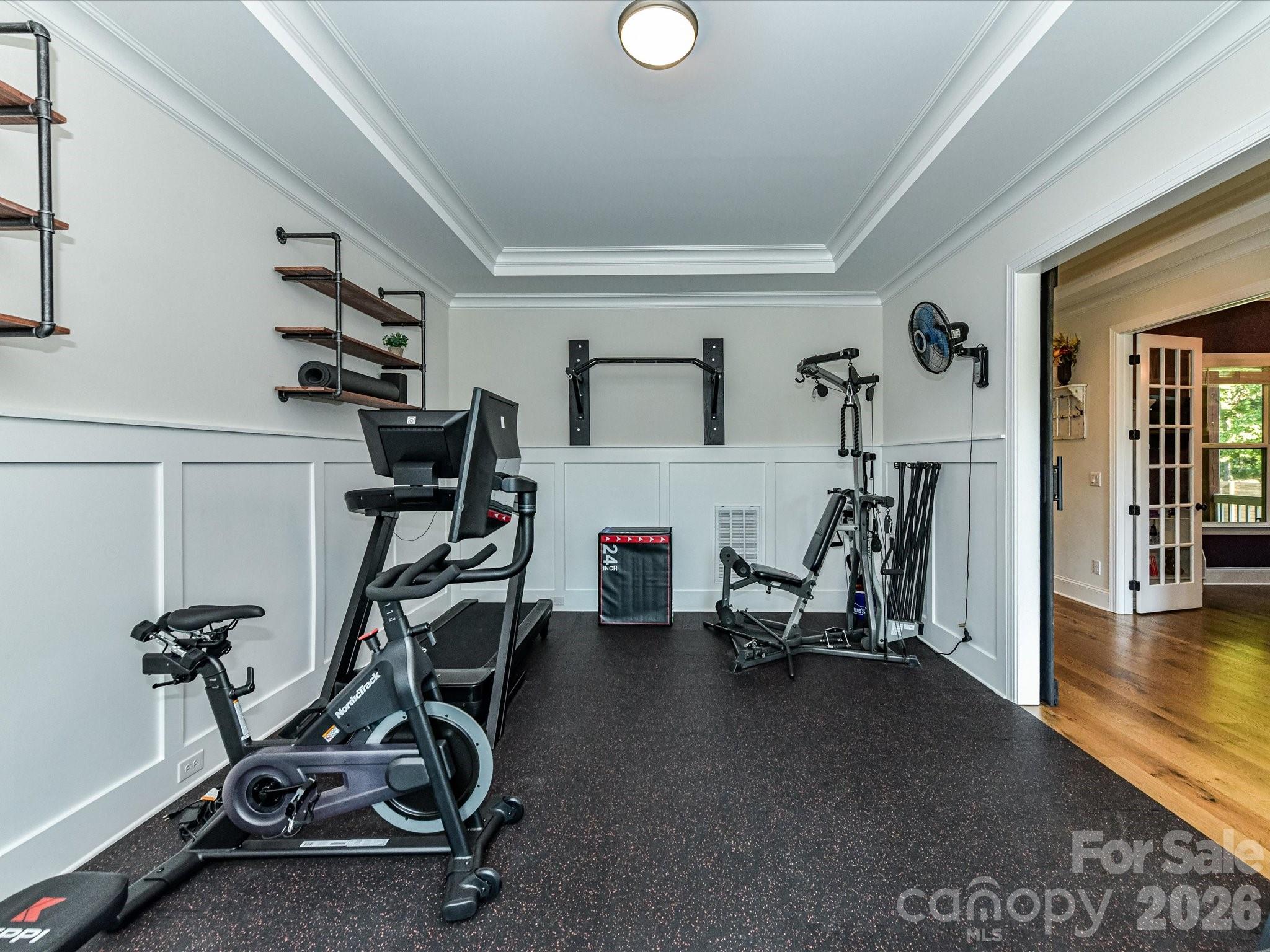 555 Shepherd Lane — Clover