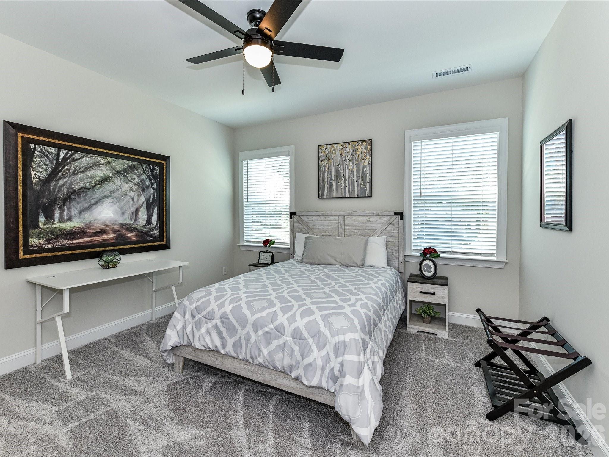 555 Shepherd Lane — Clover