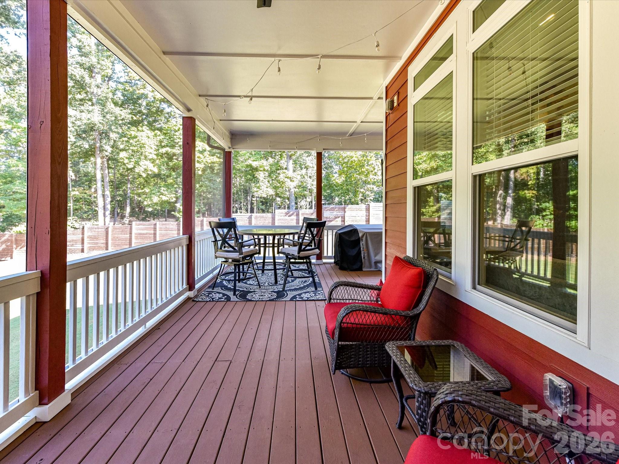 555 Shepherd Lane — Clover