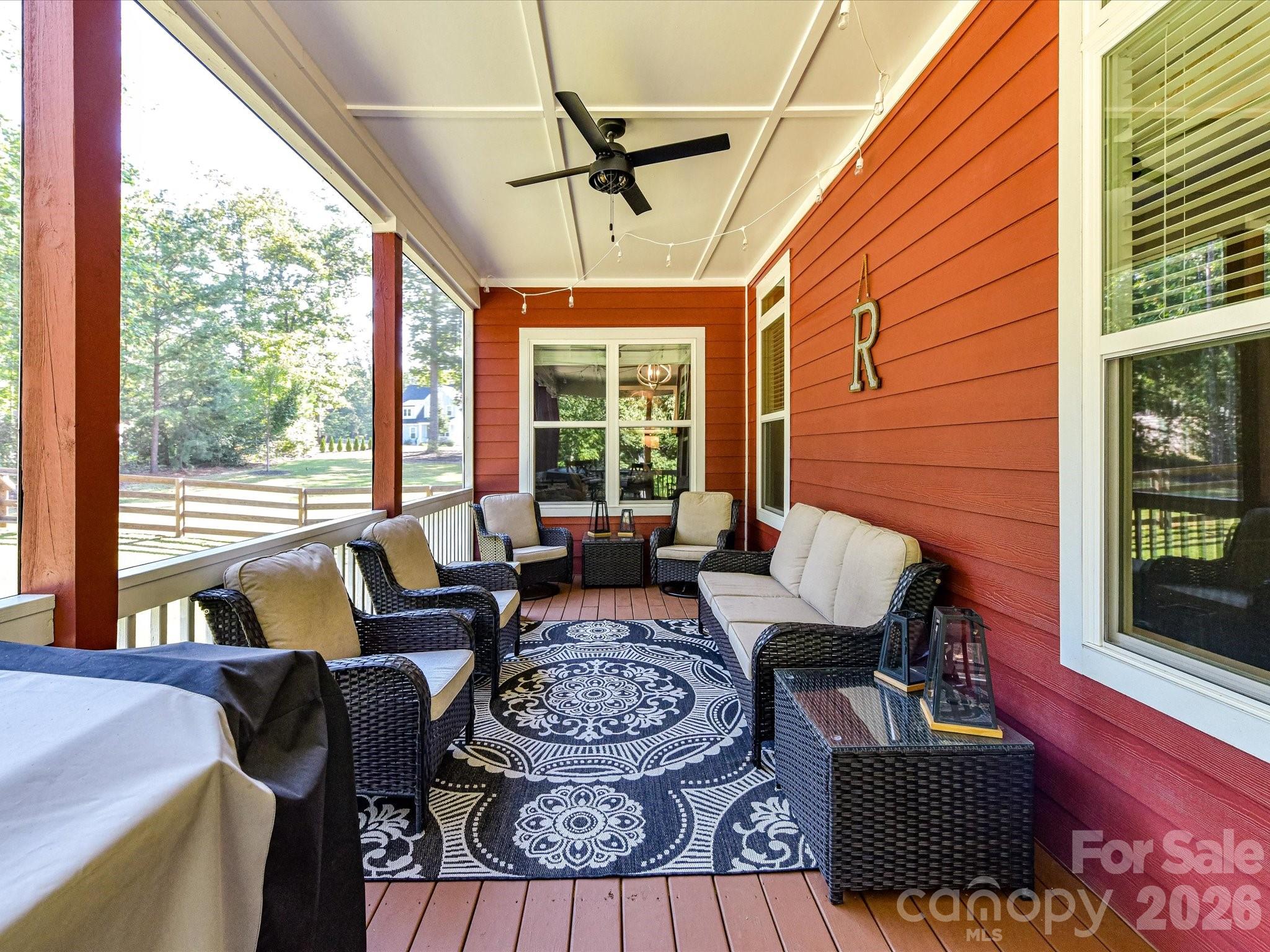 555 Shepherd Lane — Clover