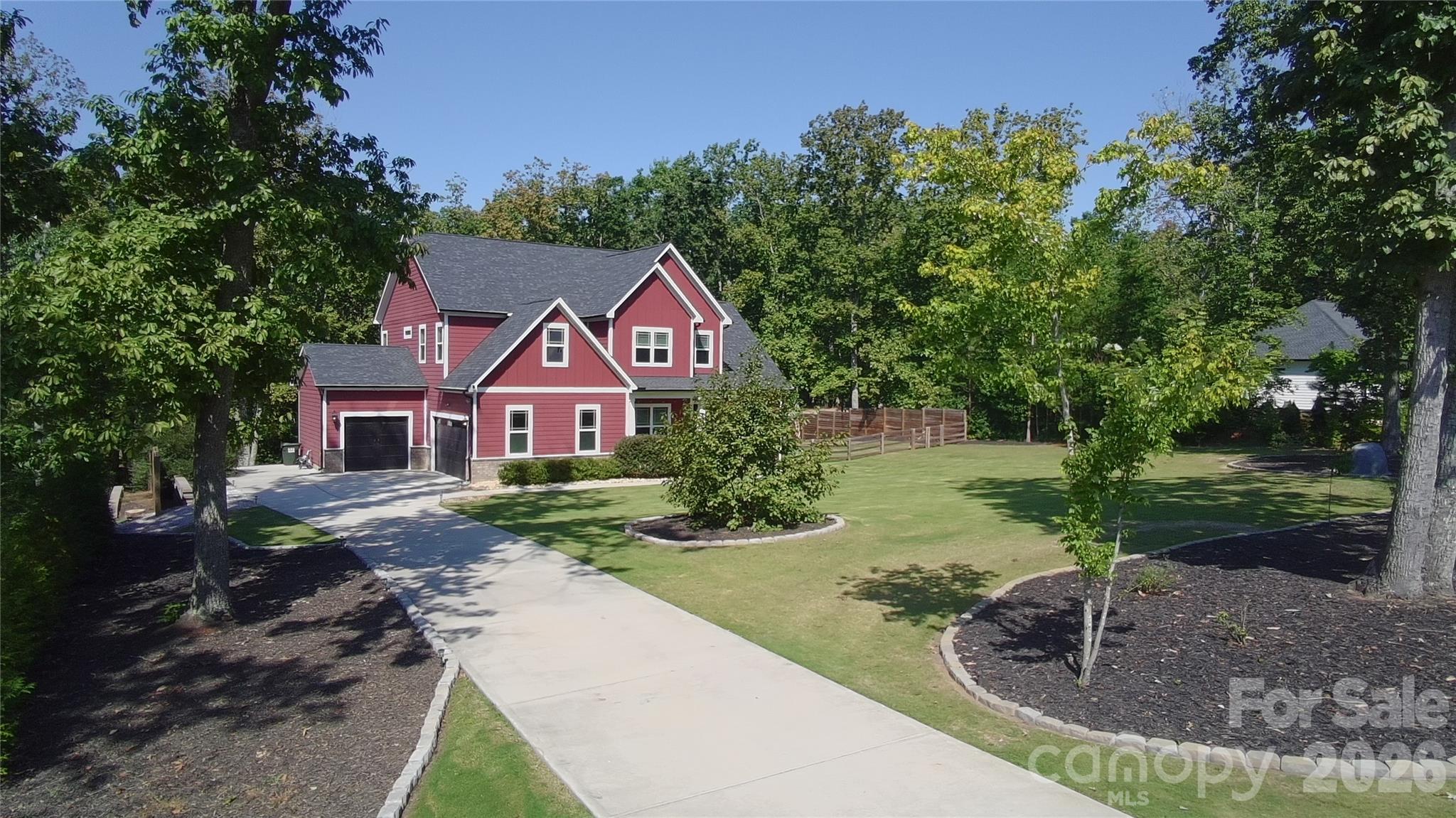 555 Shepherd Lane — Clover