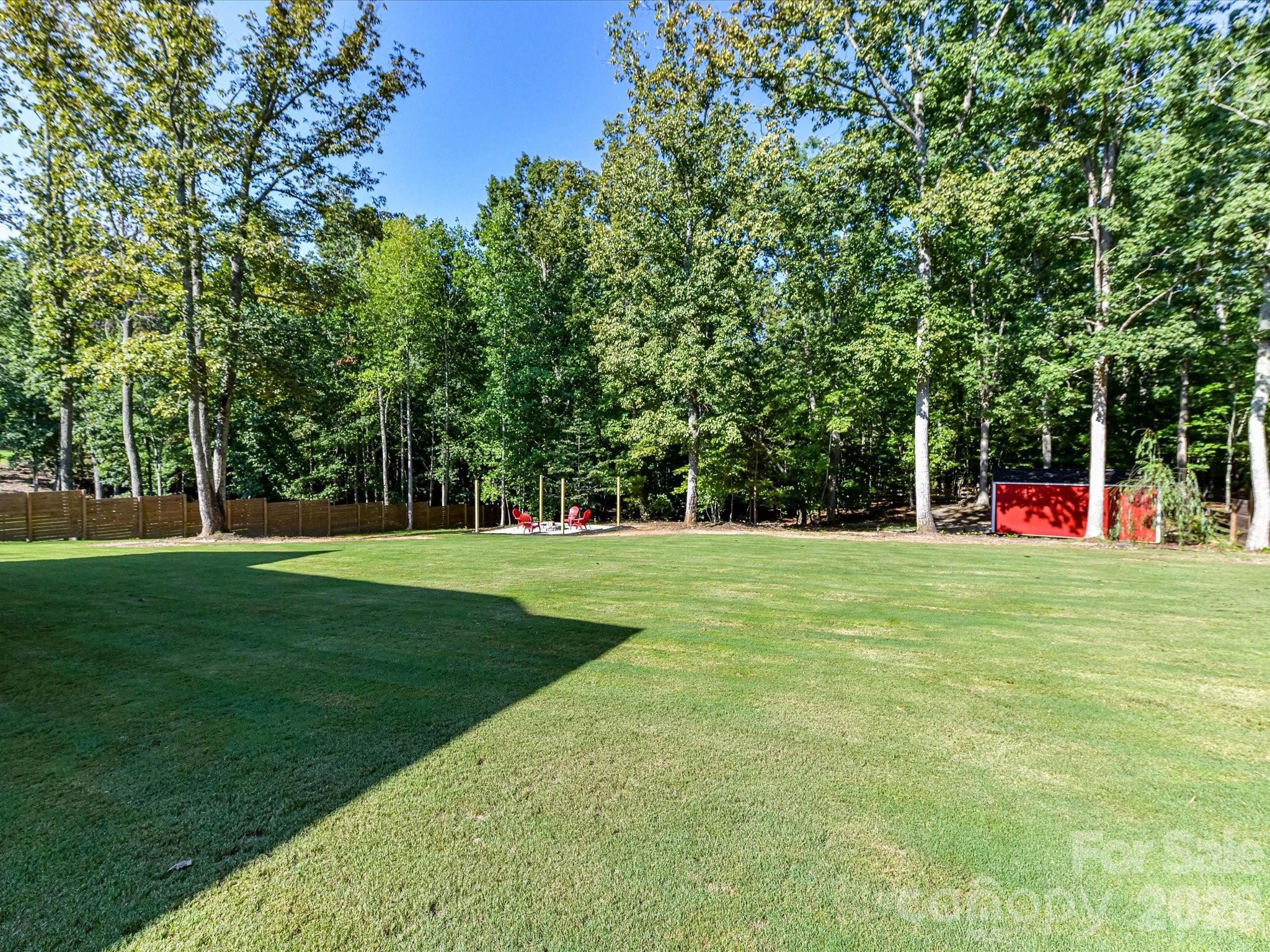 555 Shepherd Lane — Clover