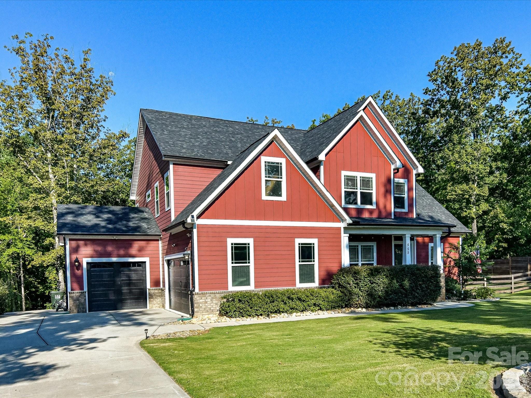 555 Shepherd Lane — Clover