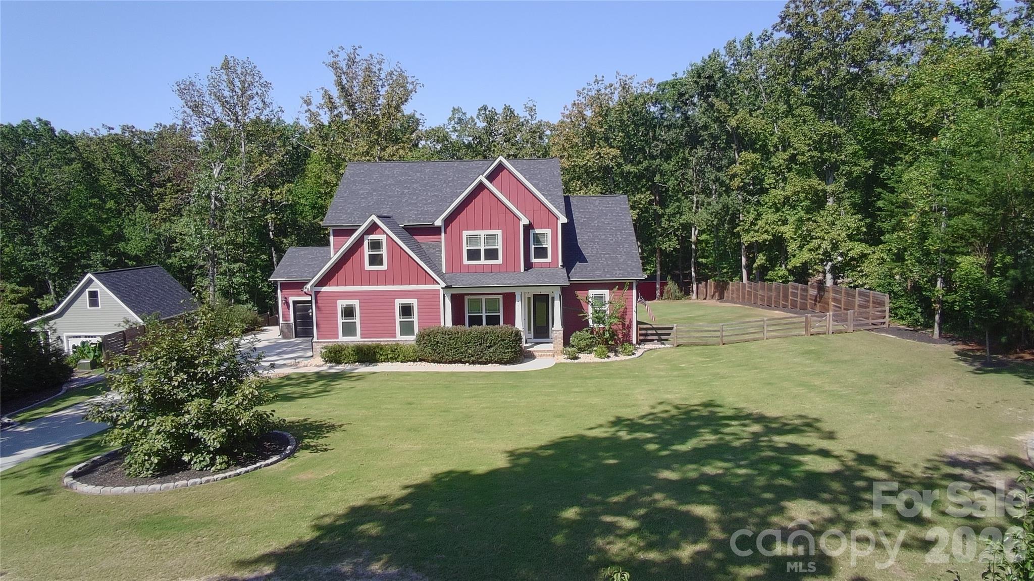 555 Shepherd Lane — Clover
