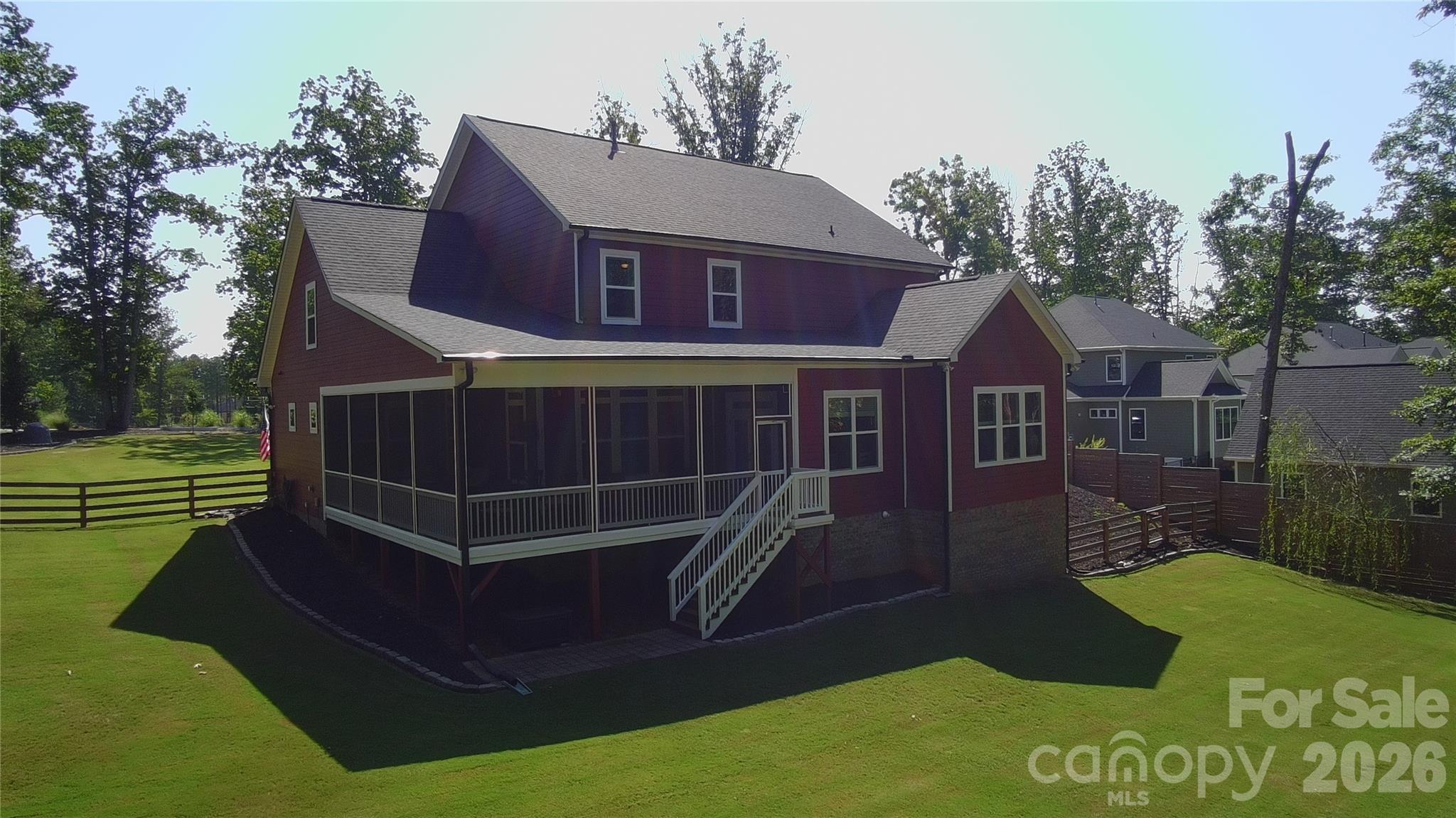 555 Shepherd Lane — Clover