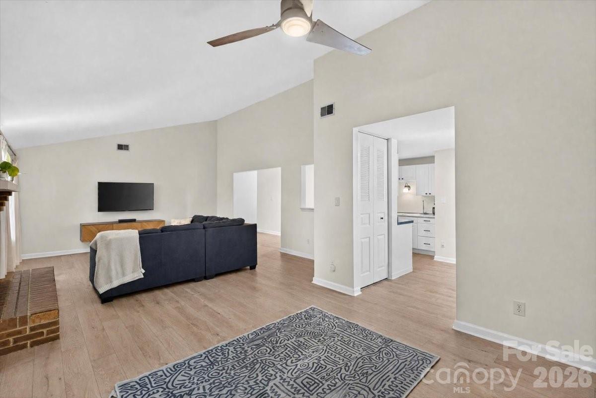 1623 Van Dyke Drive — Charlotte