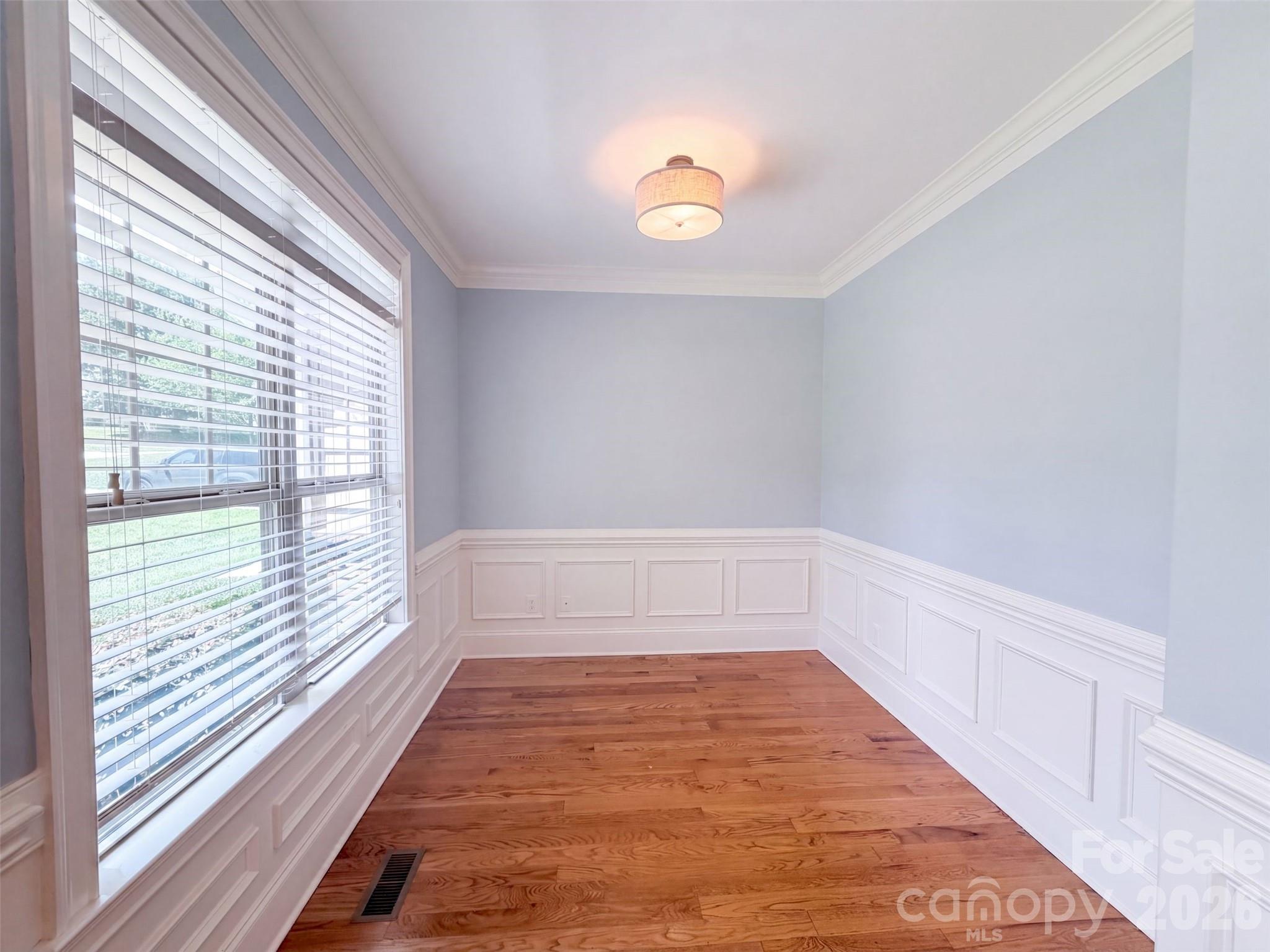 131 Lakeshore Hills Drive — Mooresville