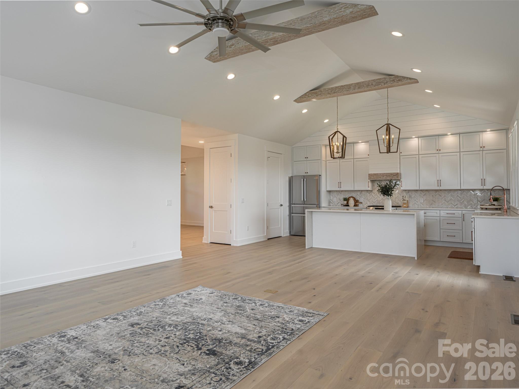 46 Solomia Drive — Mills River