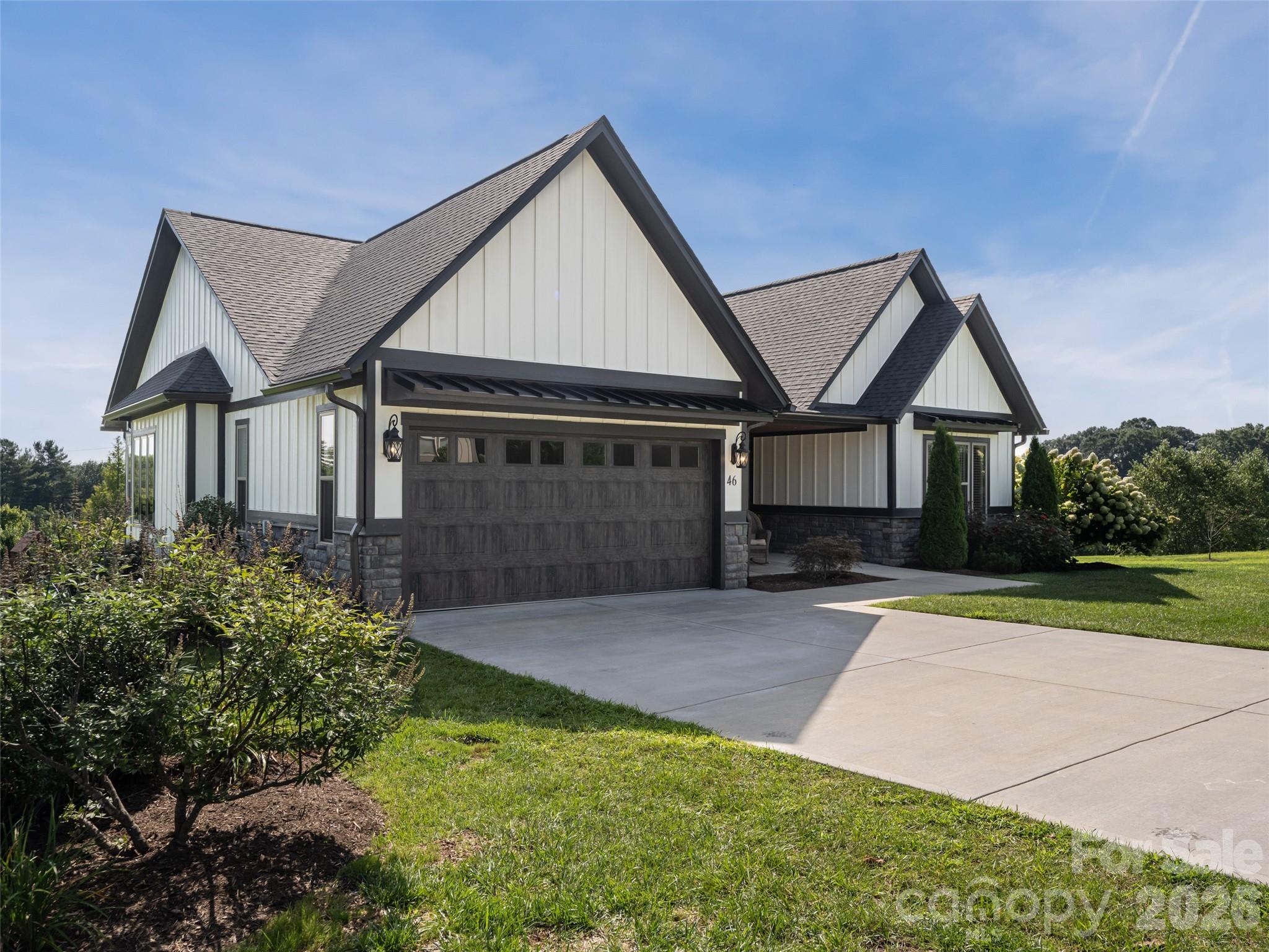 46 Solomia Drive — Mills River