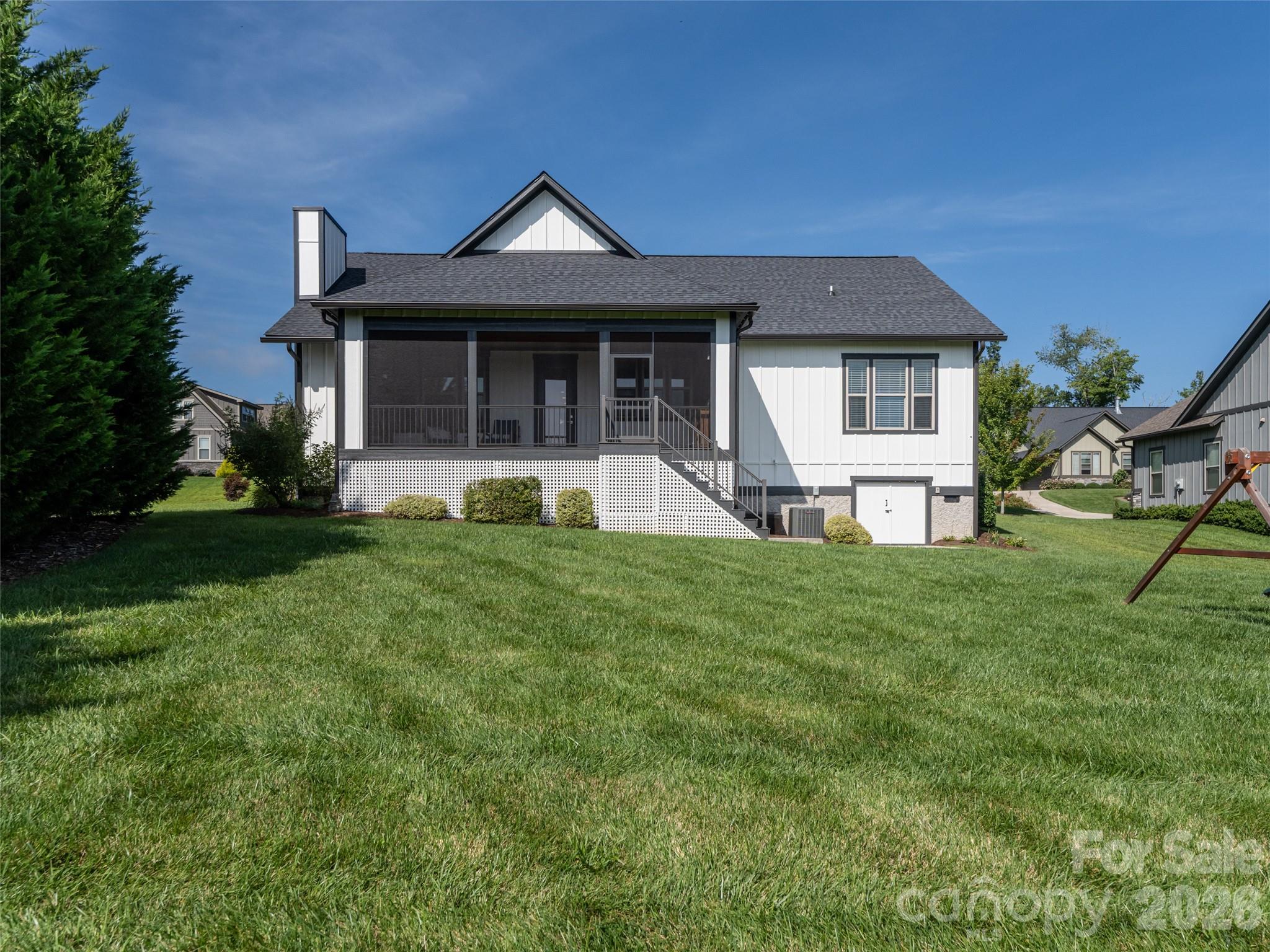 46 Solomia Drive — Mills River