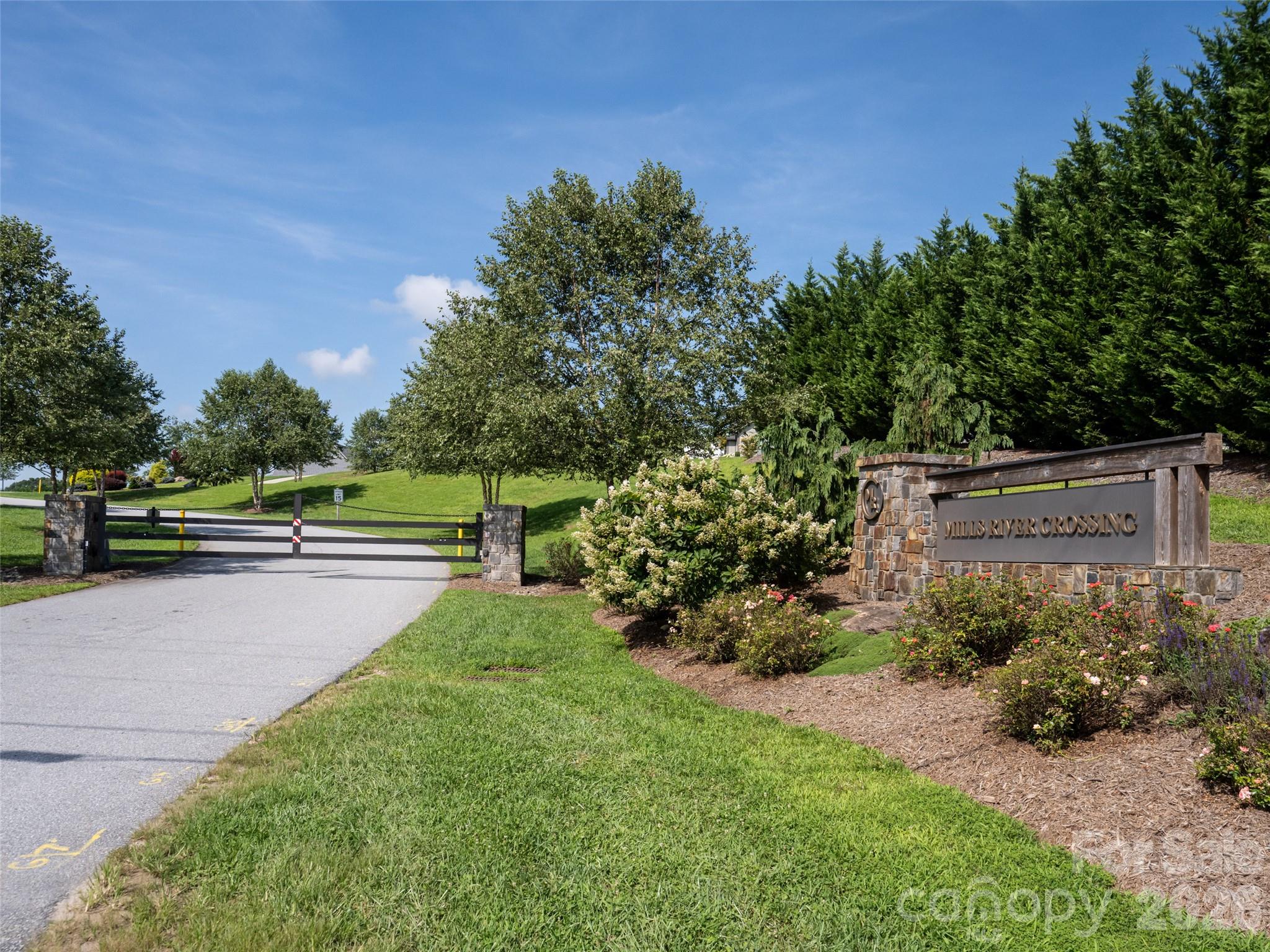 46 Solomia Drive — Mills River