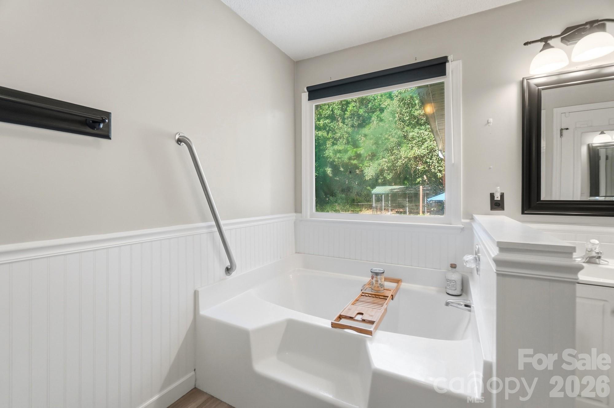 416 Ambrose Lane — Monroe