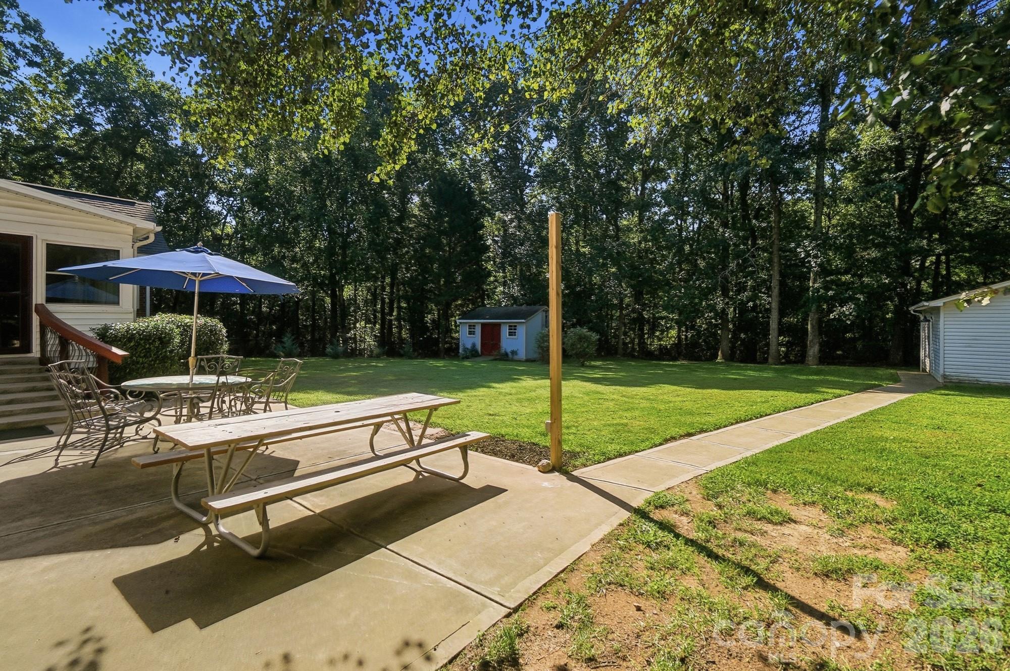 416 Ambrose Lane — Monroe