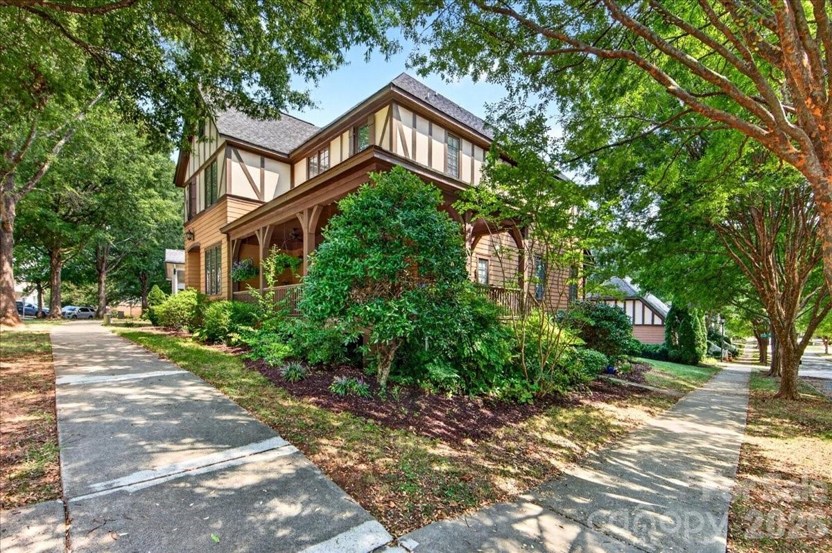 2049 Lexington Street — Belmont