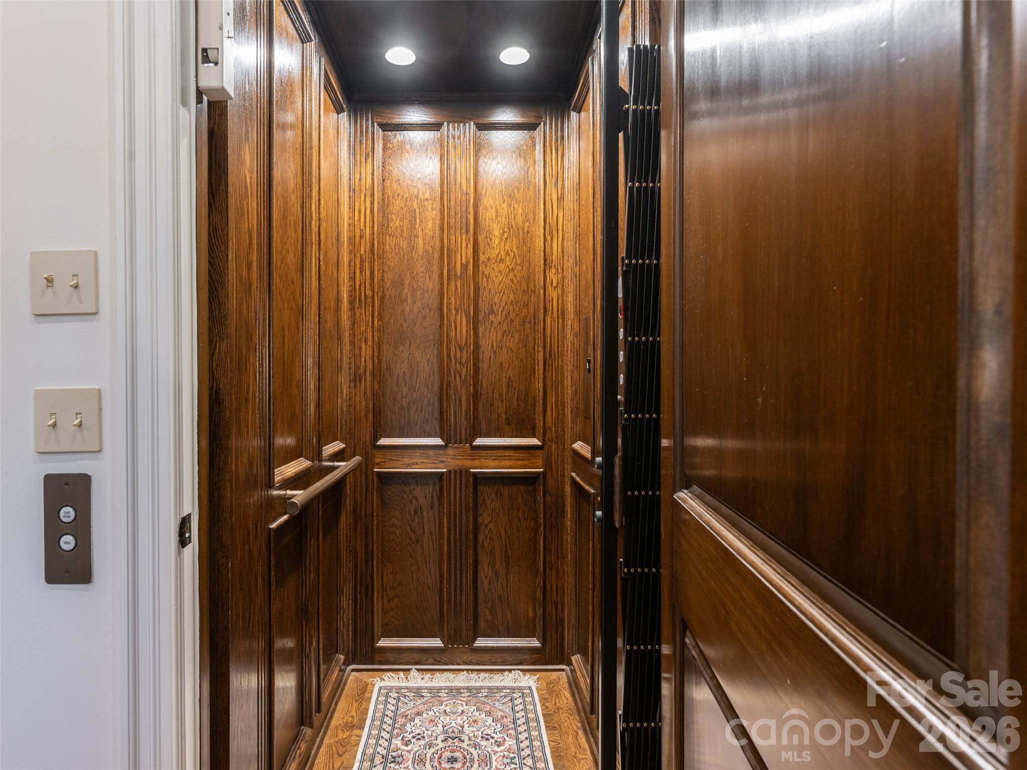 16 Village Oak Drive — Arden