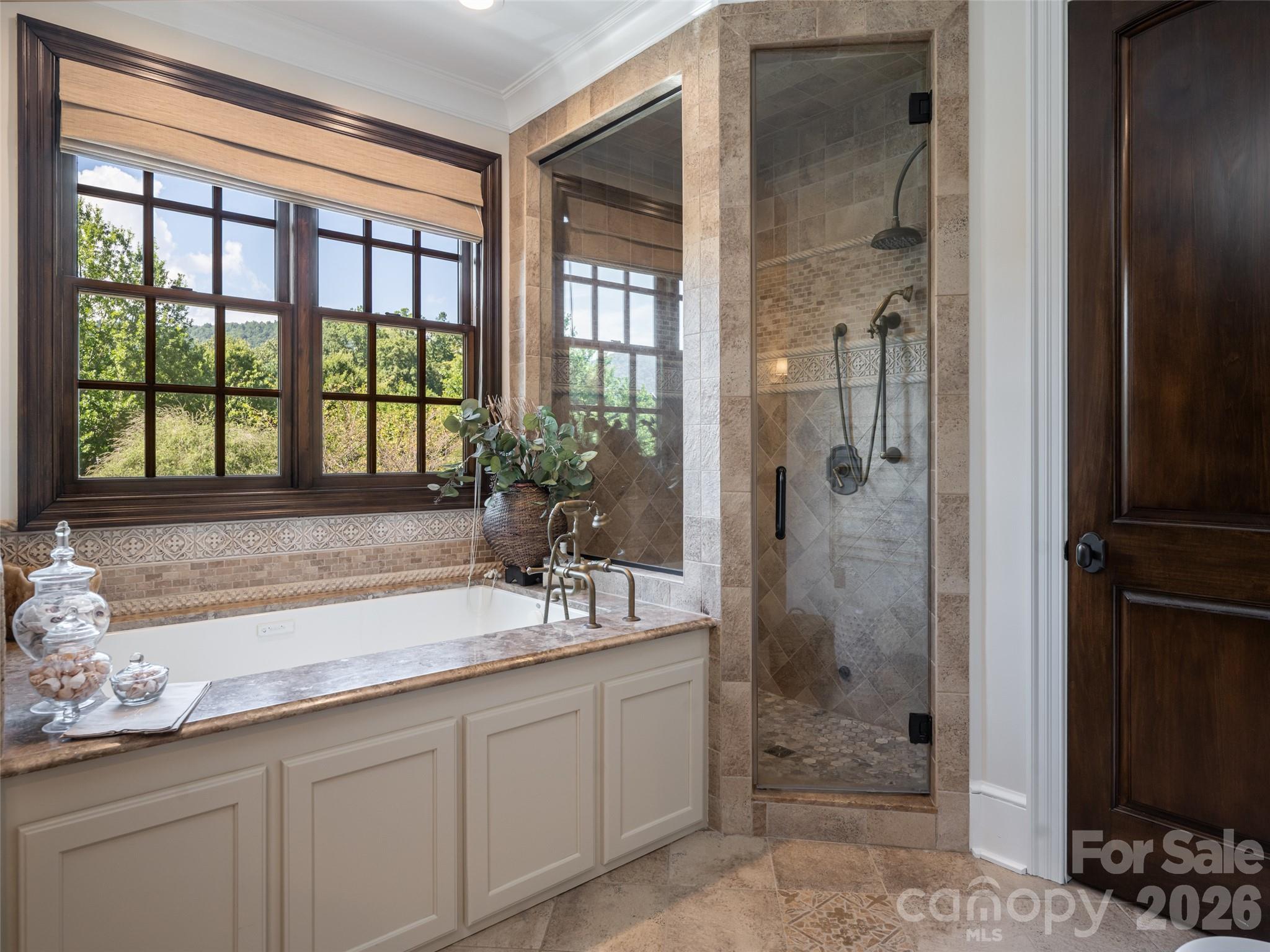 16 Village Oak Drive — Arden