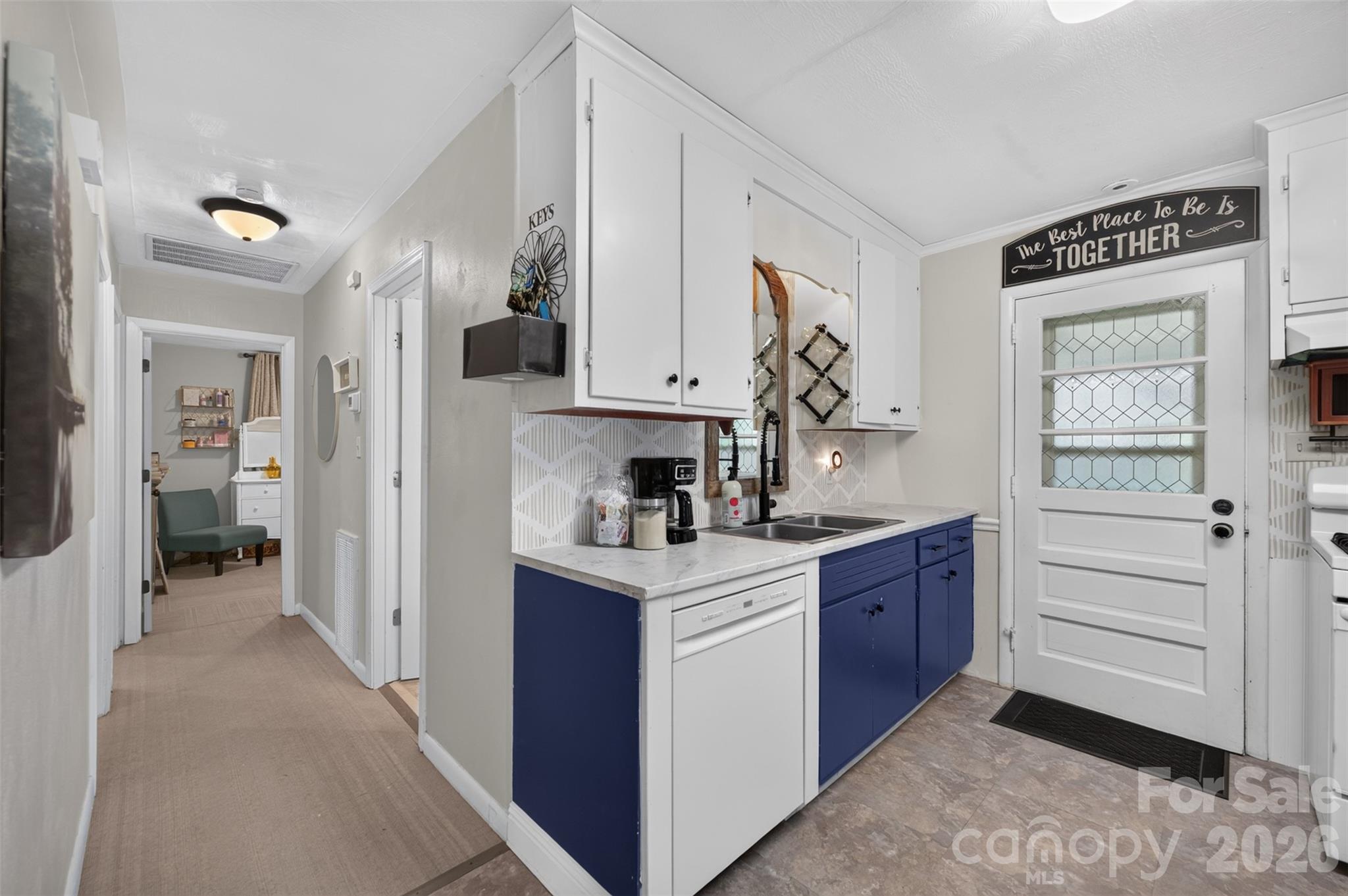 1063 14th Avenue NW — Hickory