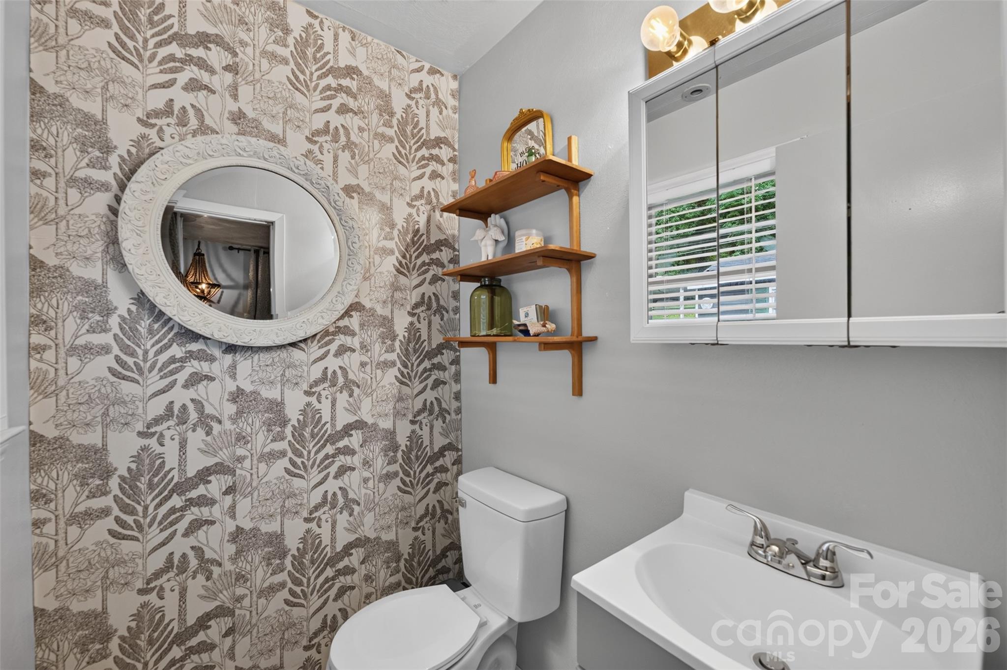 1063 14th Avenue NW — Hickory