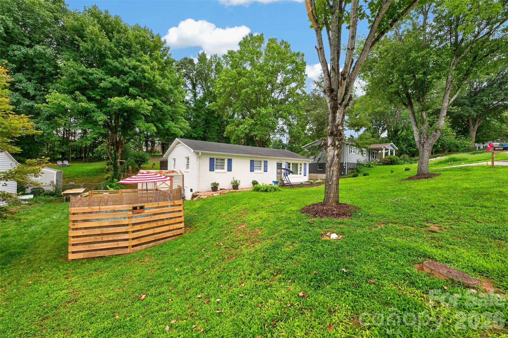 1063 14th Avenue NW — Hickory