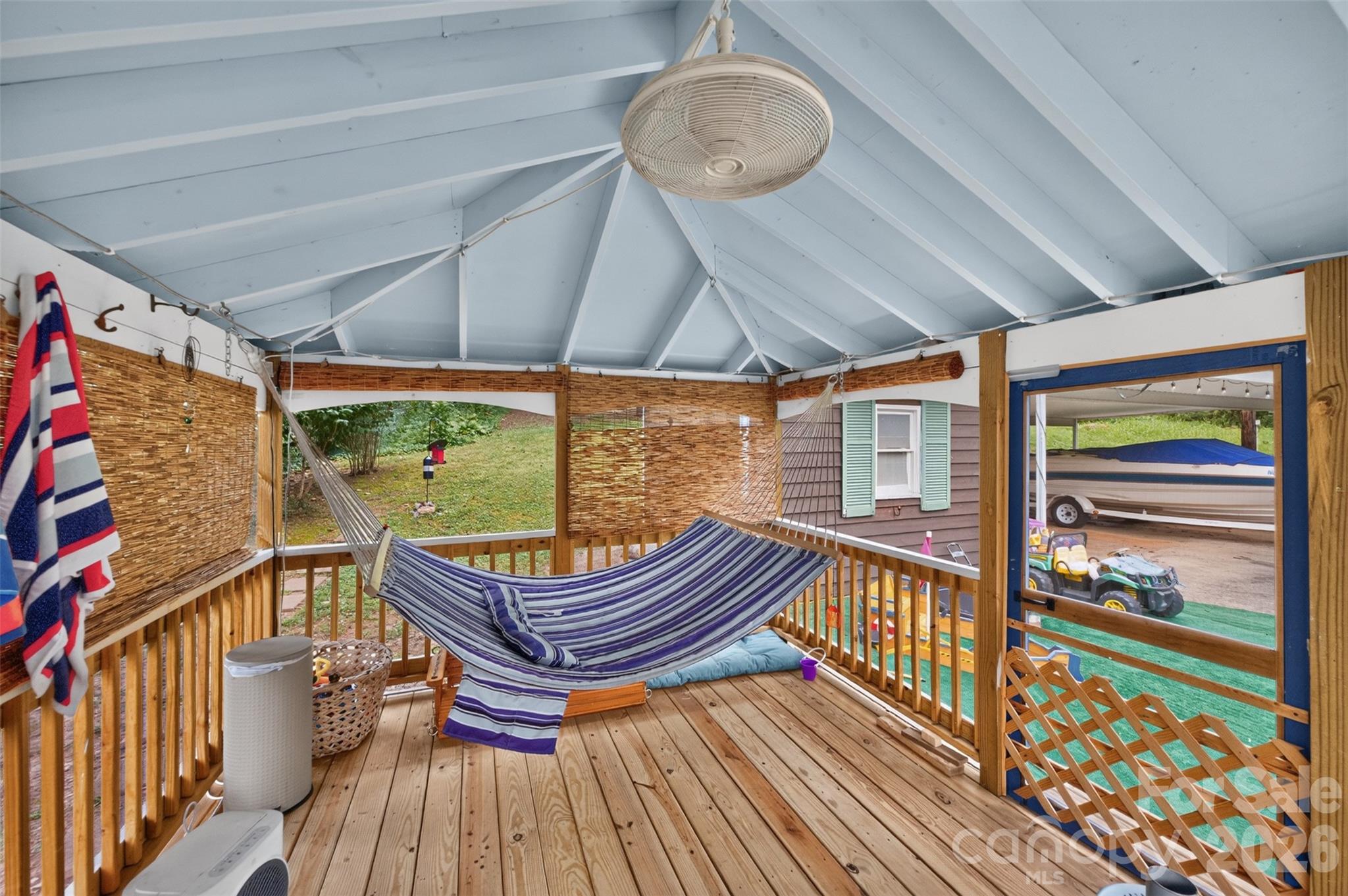 1063 14th Avenue NW — Hickory