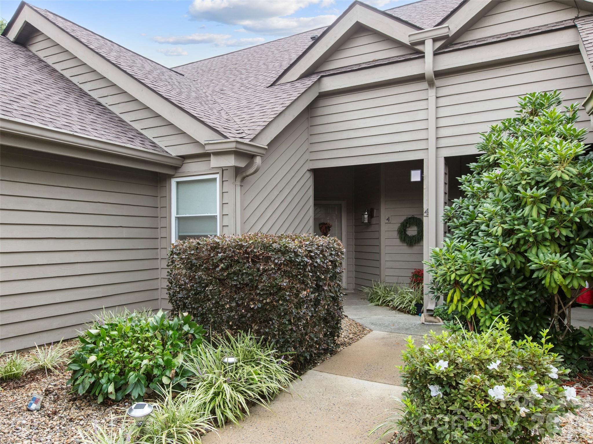 4 Tisha Lane — Hendersonville