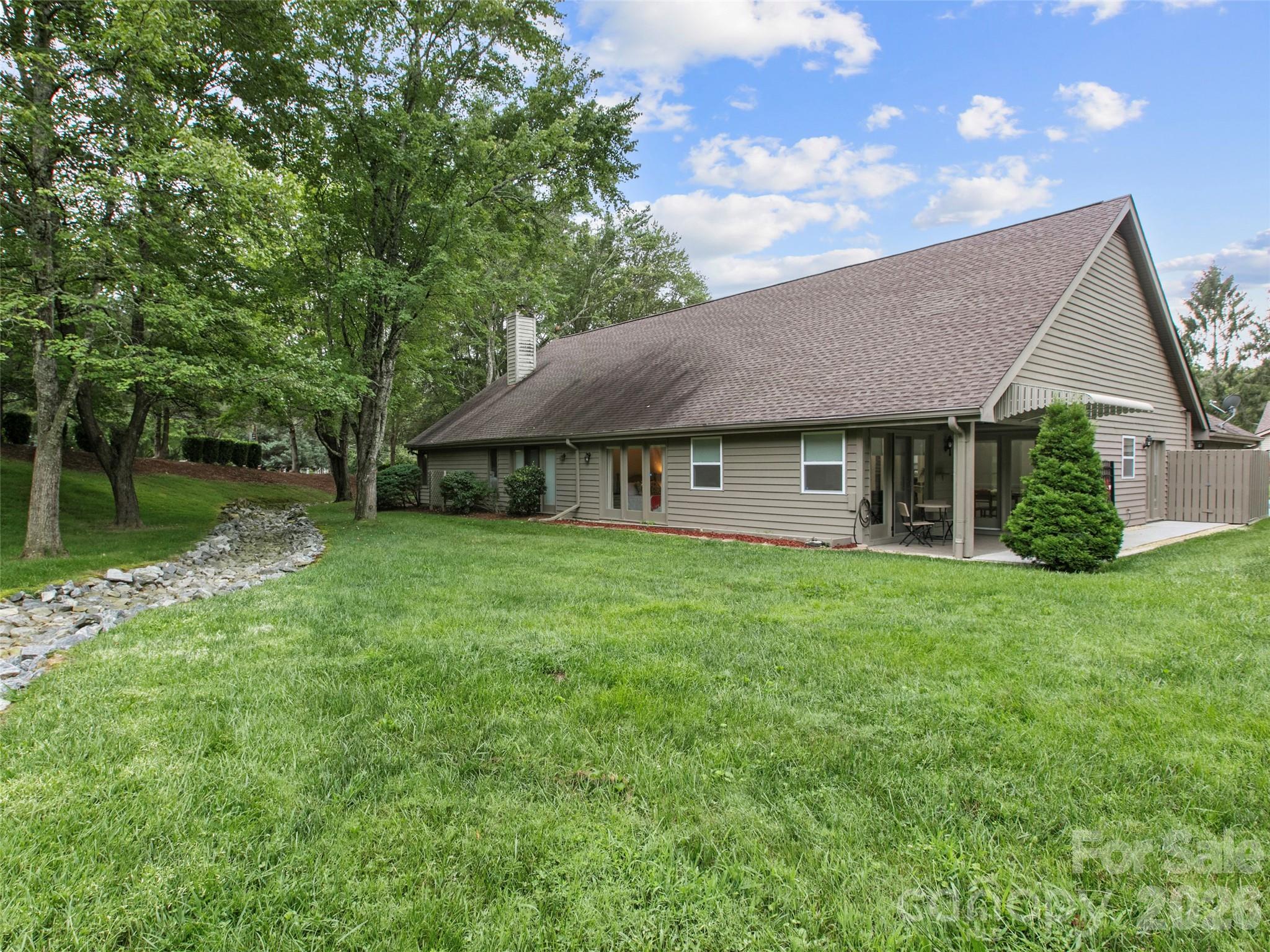 4 Tisha Lane — Hendersonville