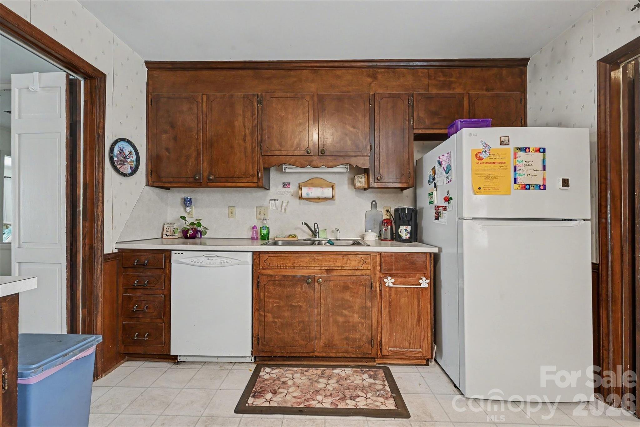 6869 Dumbarton Drive — Charlotte