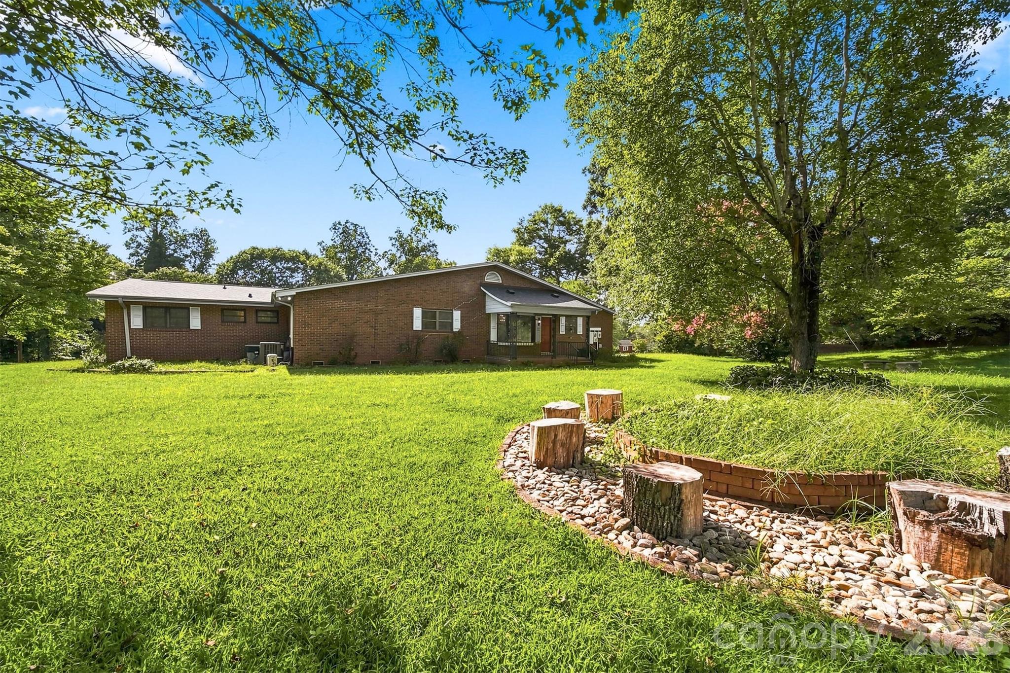 324 Northwood Park — Taylorsville
