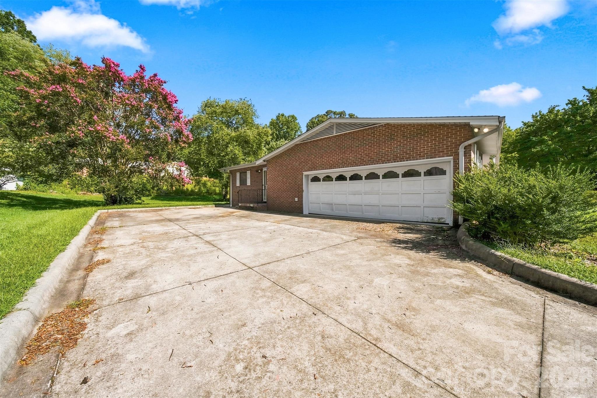 324 Northwood Park — Taylorsville