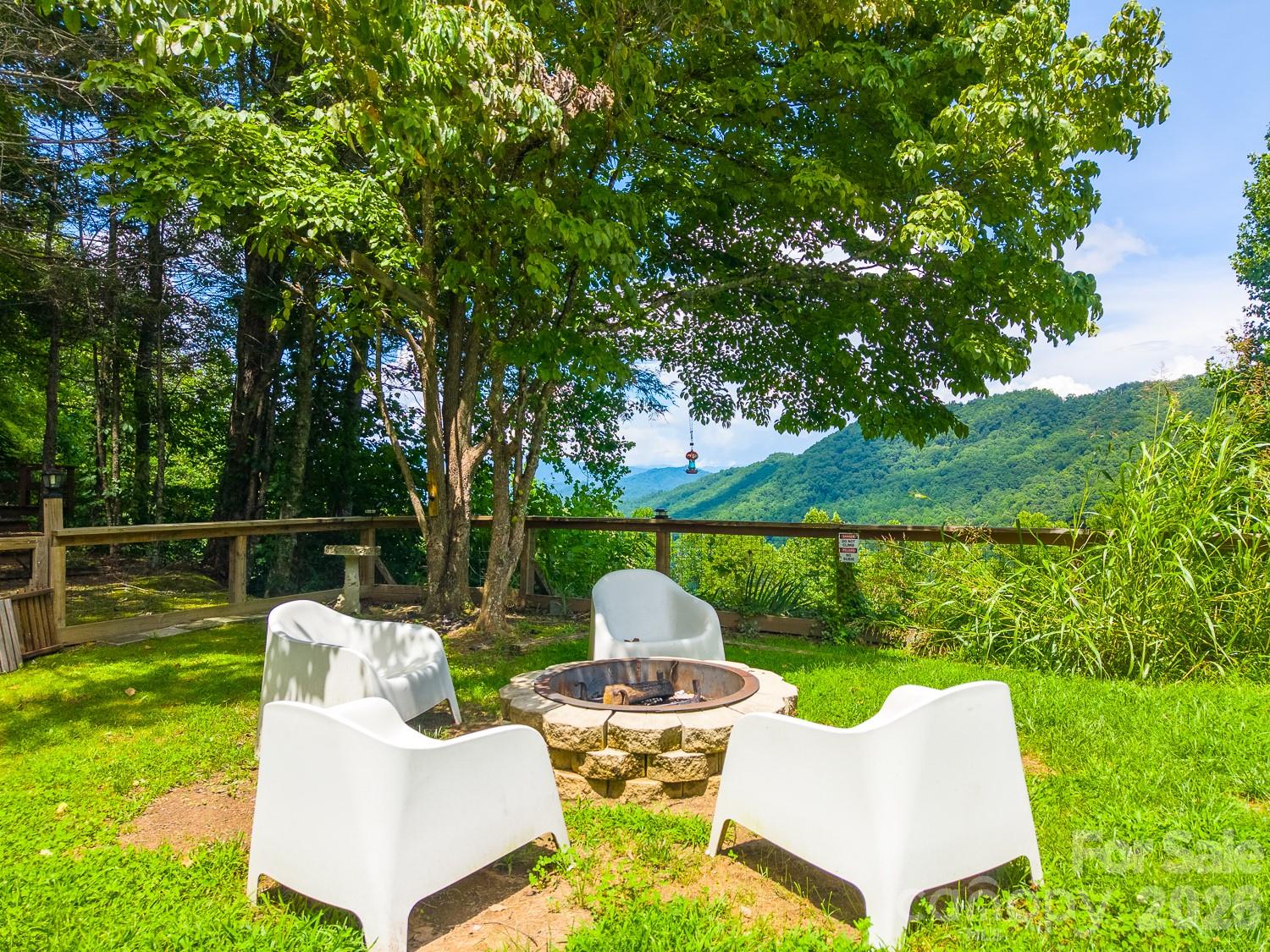630 Smokey Vista Drive — Bryson City