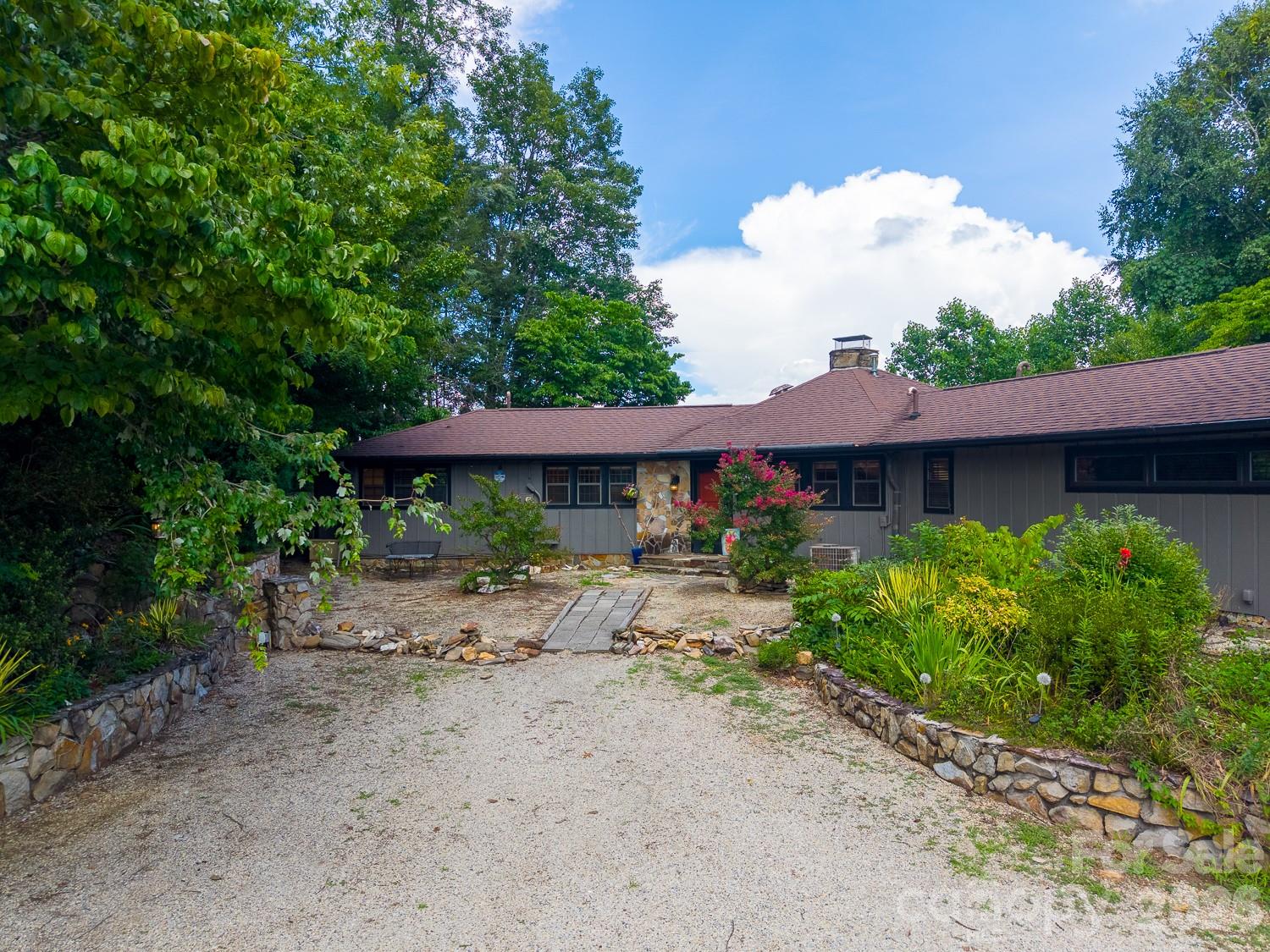630 Smokey Vista Drive — Bryson City