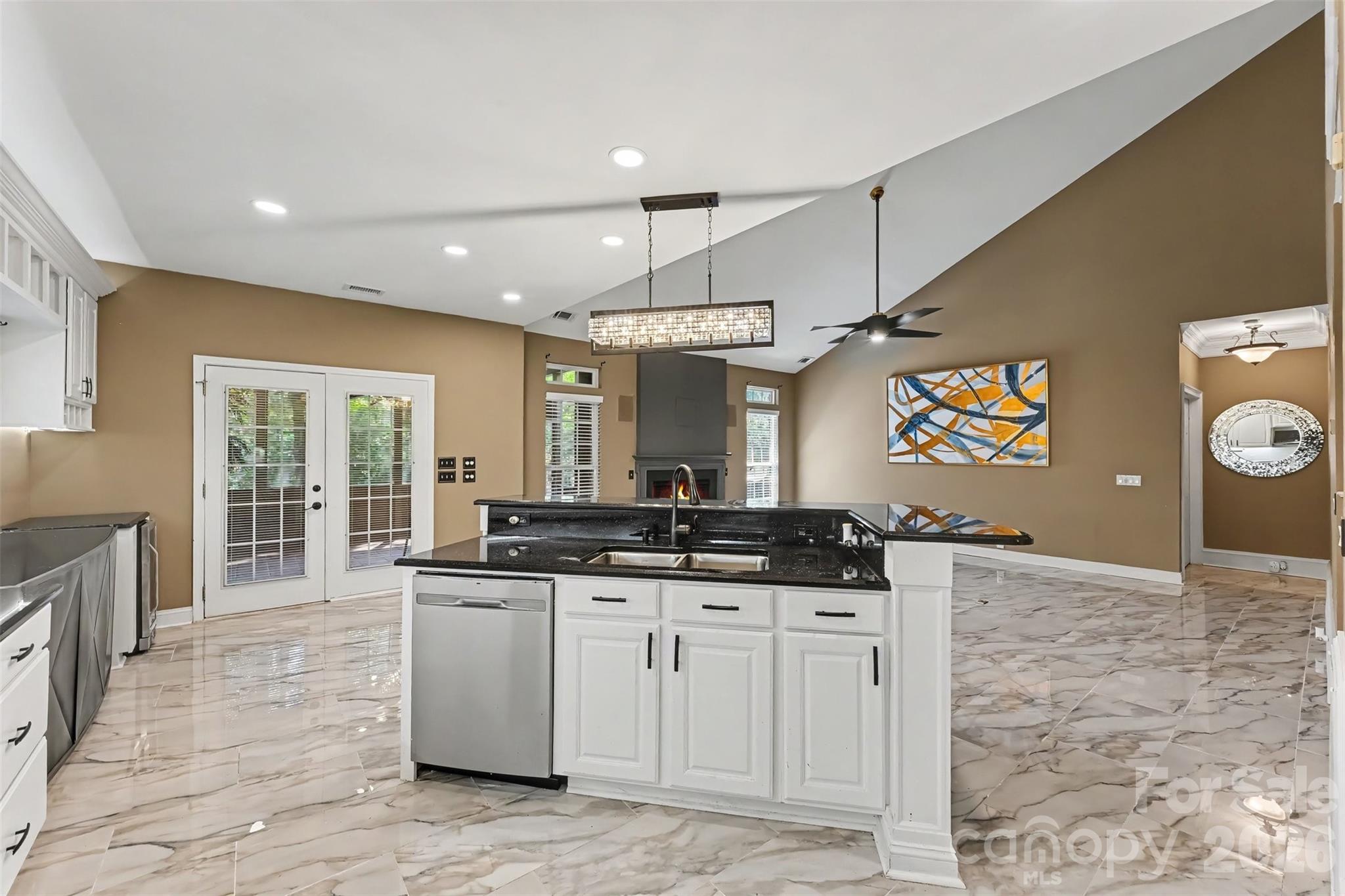 5625 Weddington Road — Concord