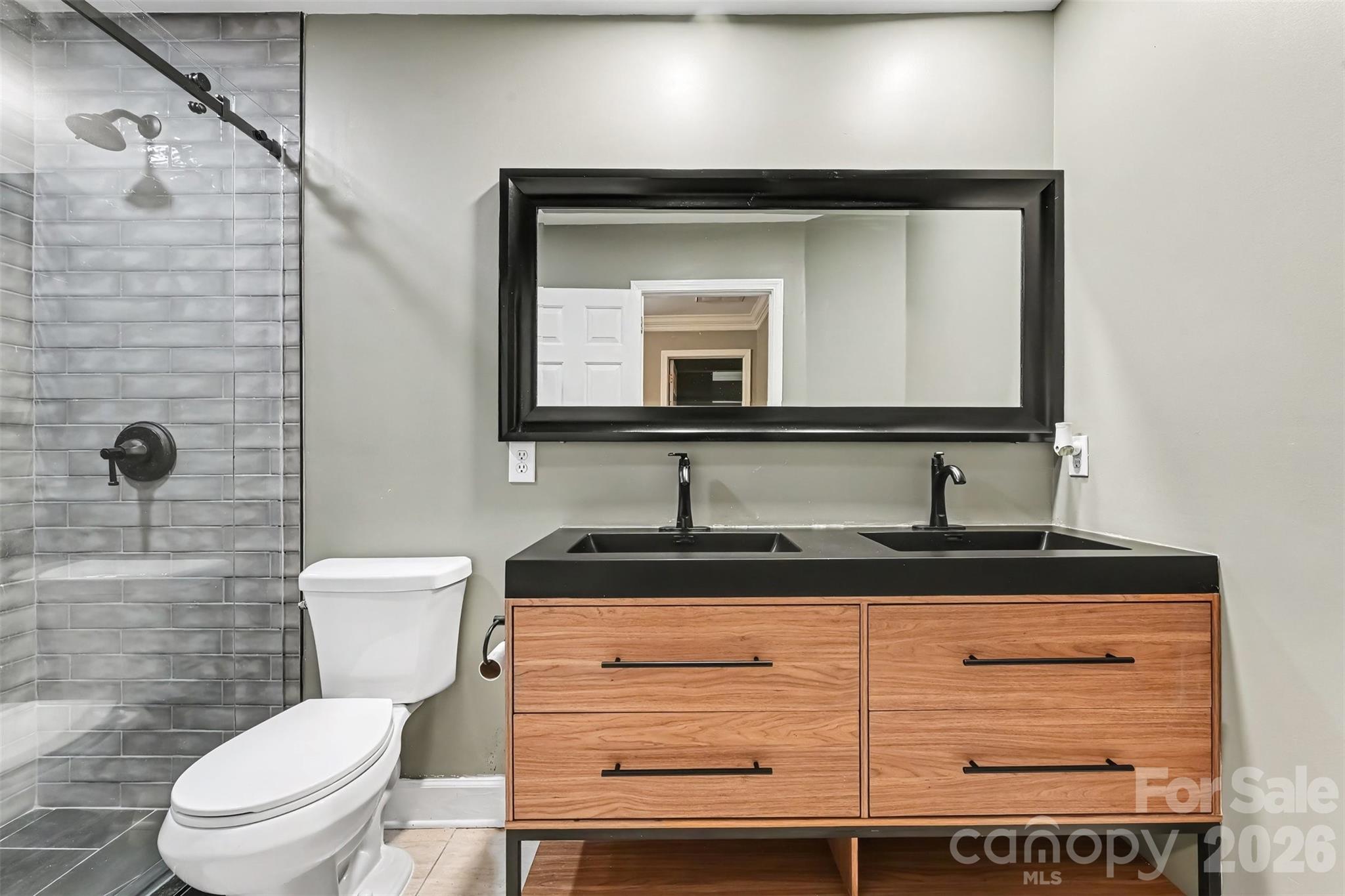 5625 Weddington Road — Concord